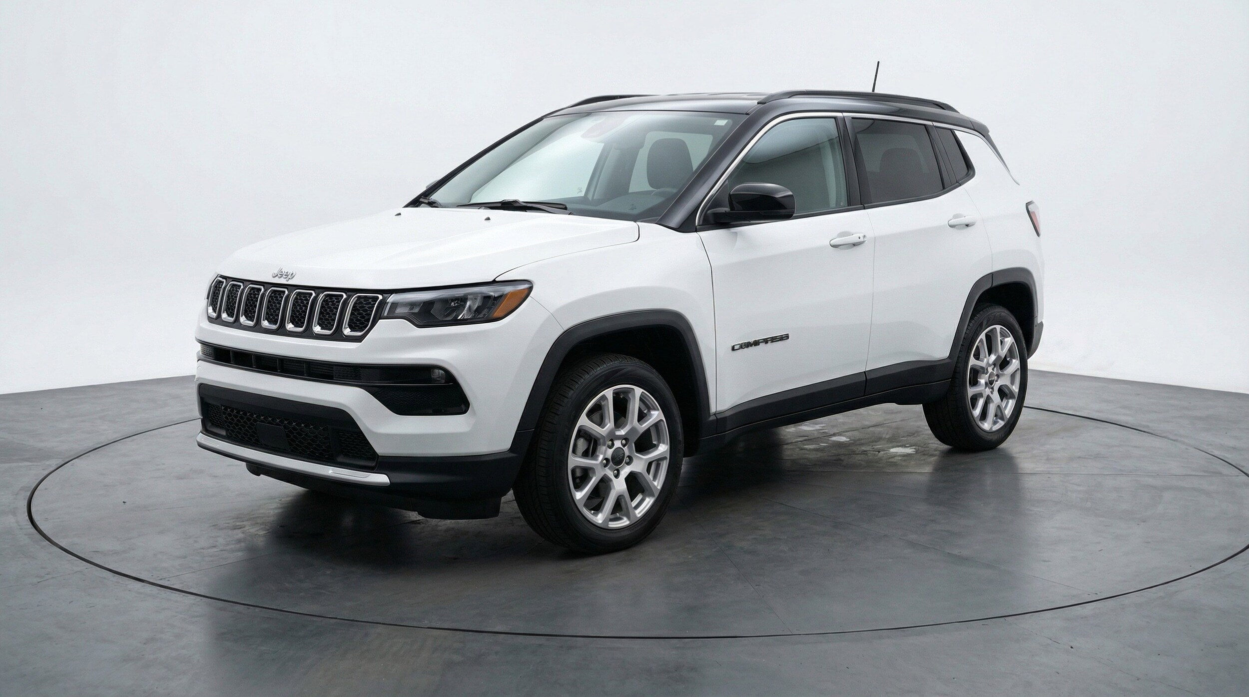 Thumbnail: 2025 Jeep Compass - 3