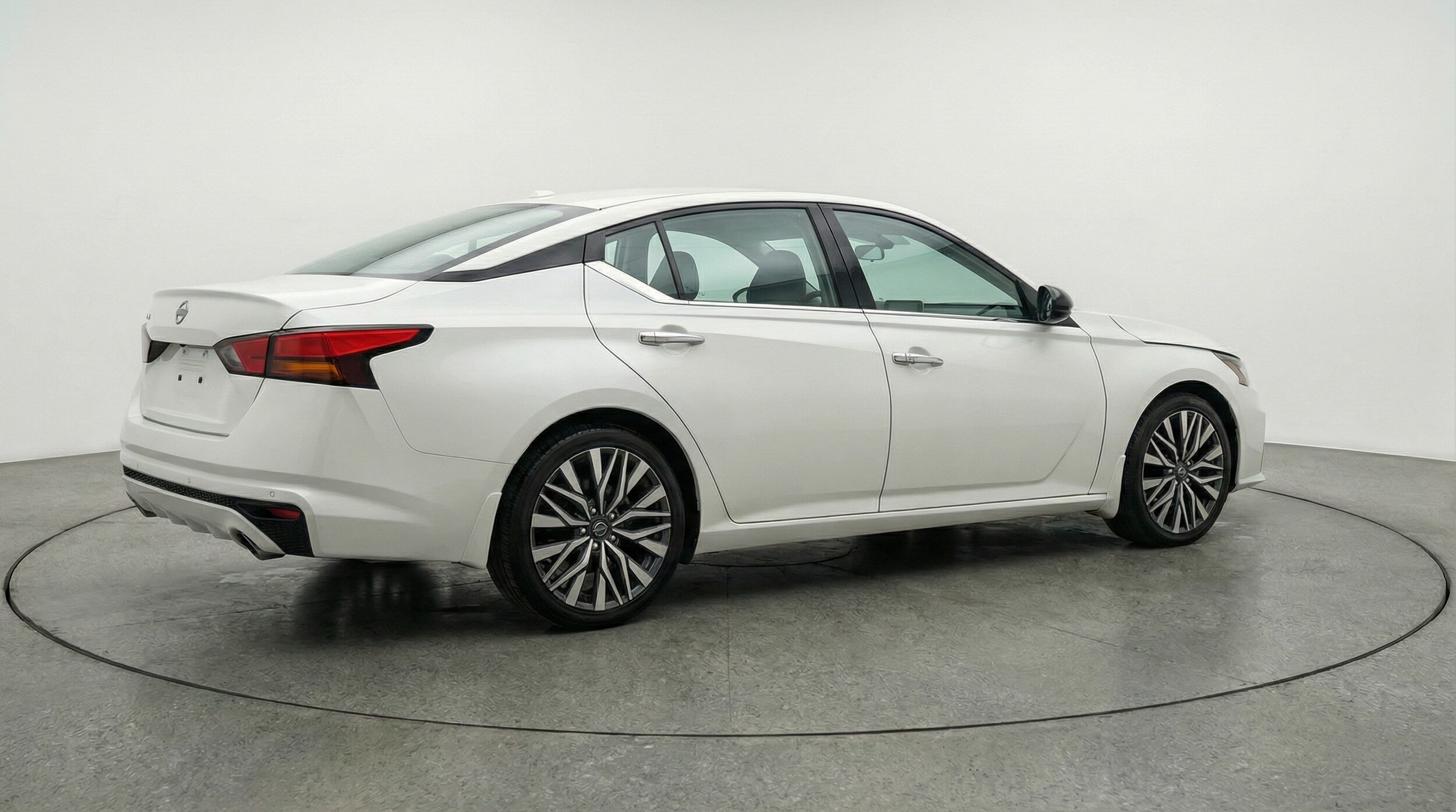 Thumbnail: 2025 Nissan Altima - 7