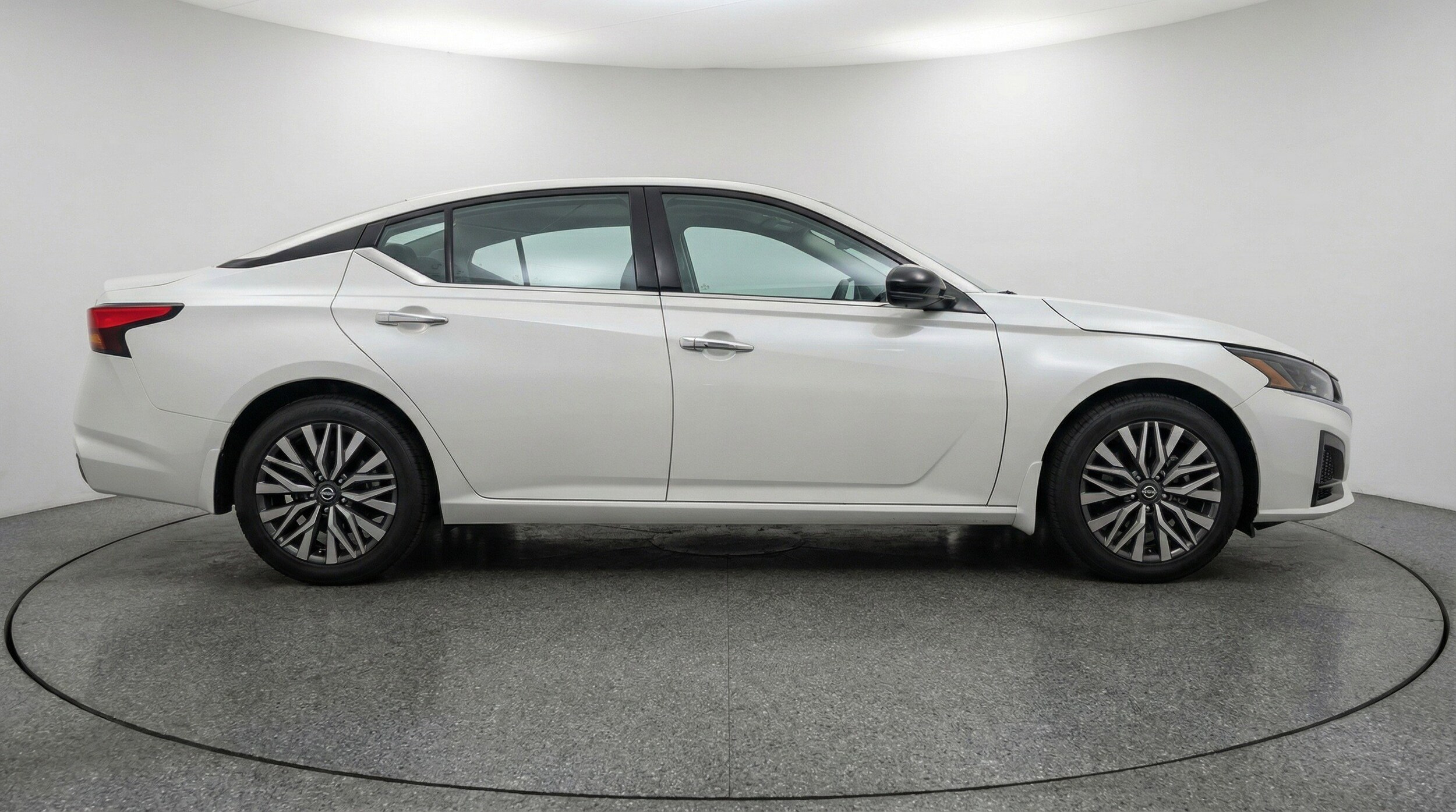 Thumbnail: 2025 Nissan Altima - 11