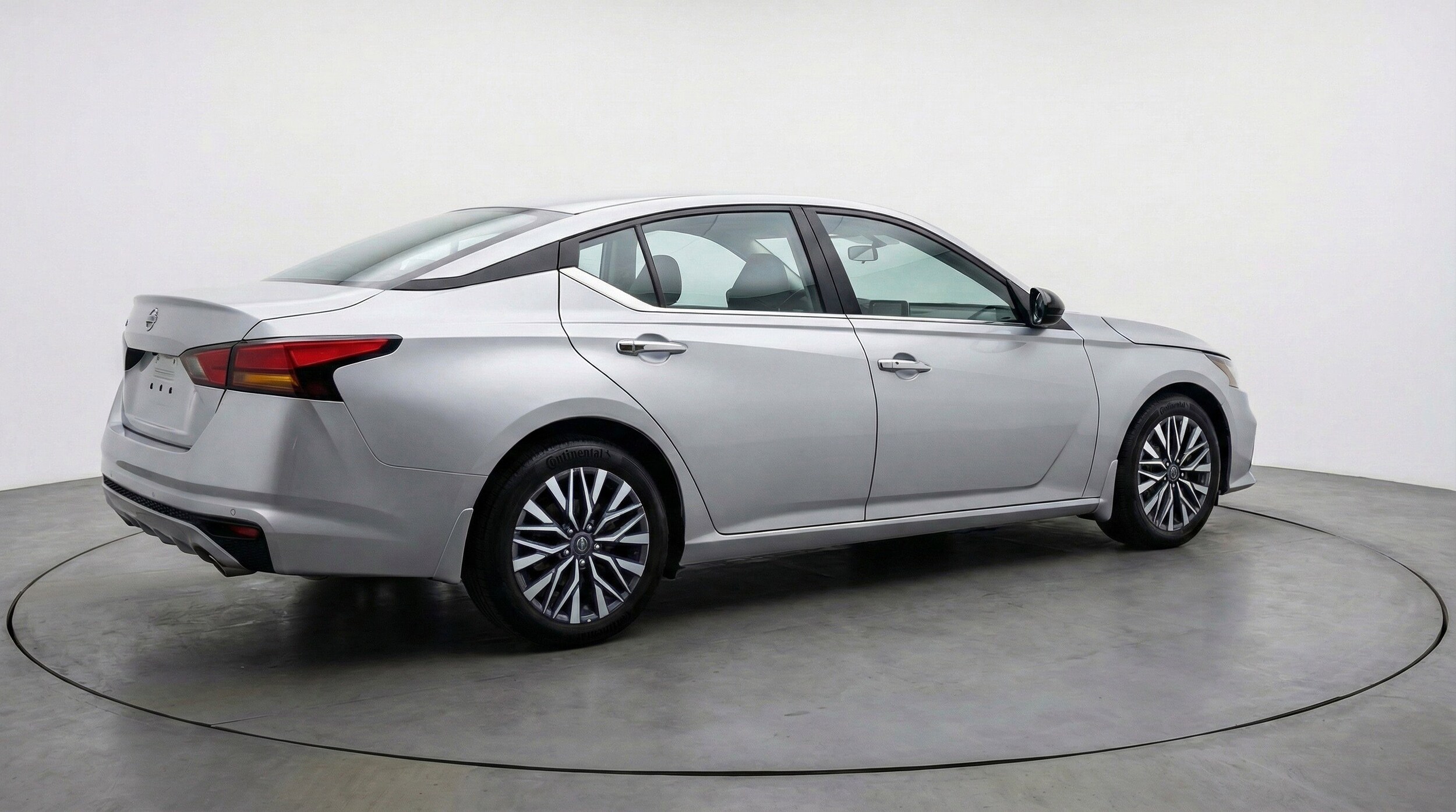 Thumbnail: 2025 Nissan Altima - 9