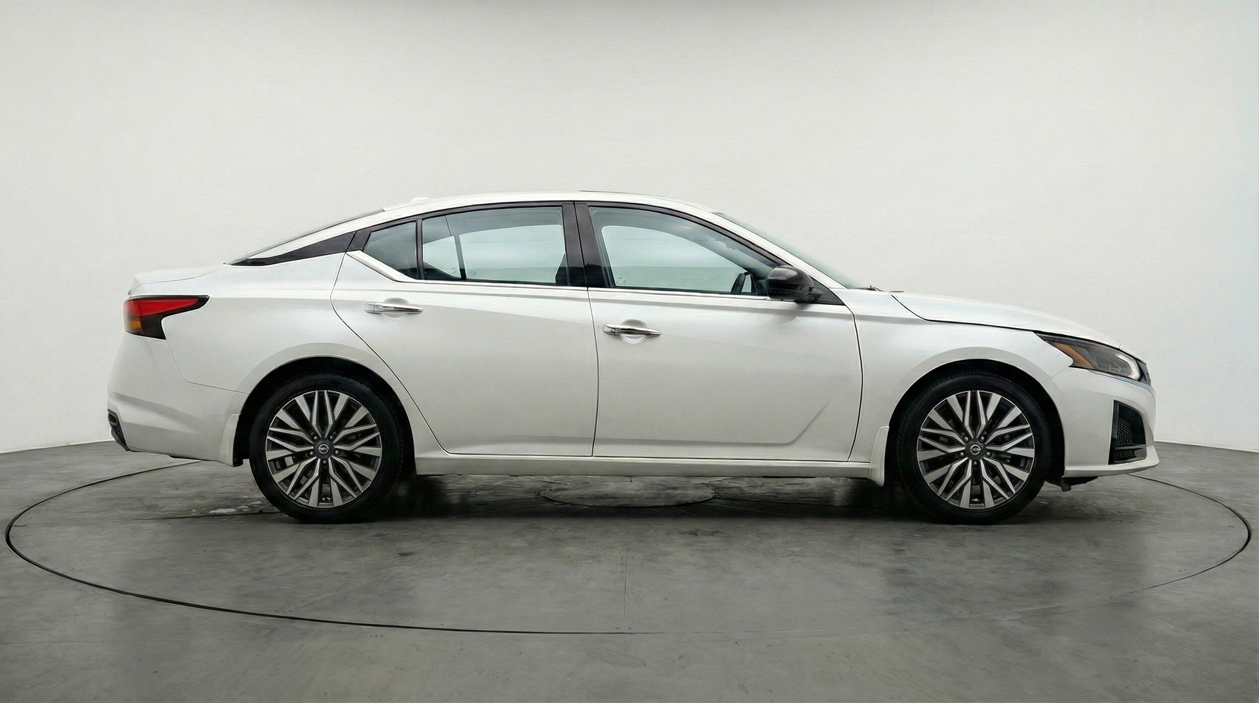 Thumbnail: 2025 Nissan Altima - 11