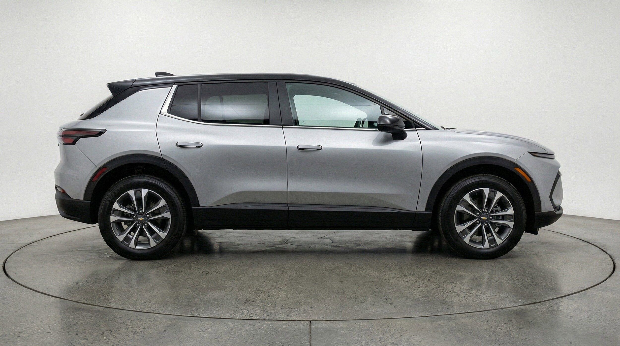 Thumbnail: 2025 Chevrolet Equinox - 11