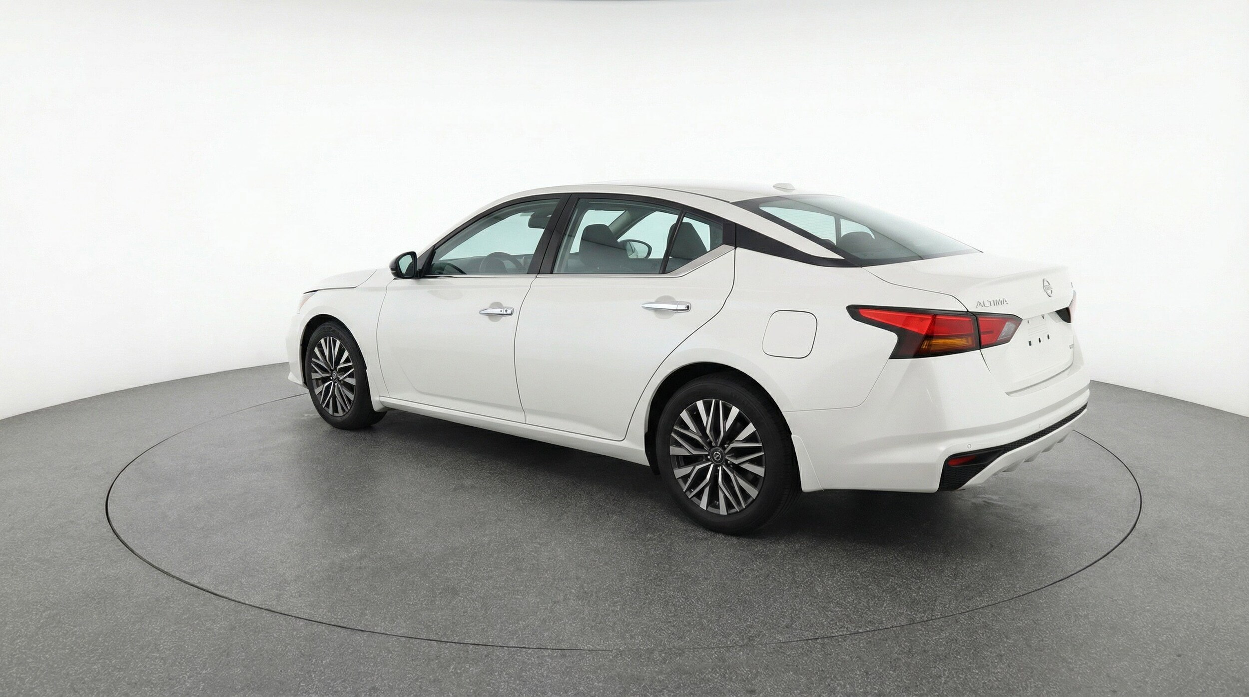 Thumbnail: 2025 Nissan Altima - 6