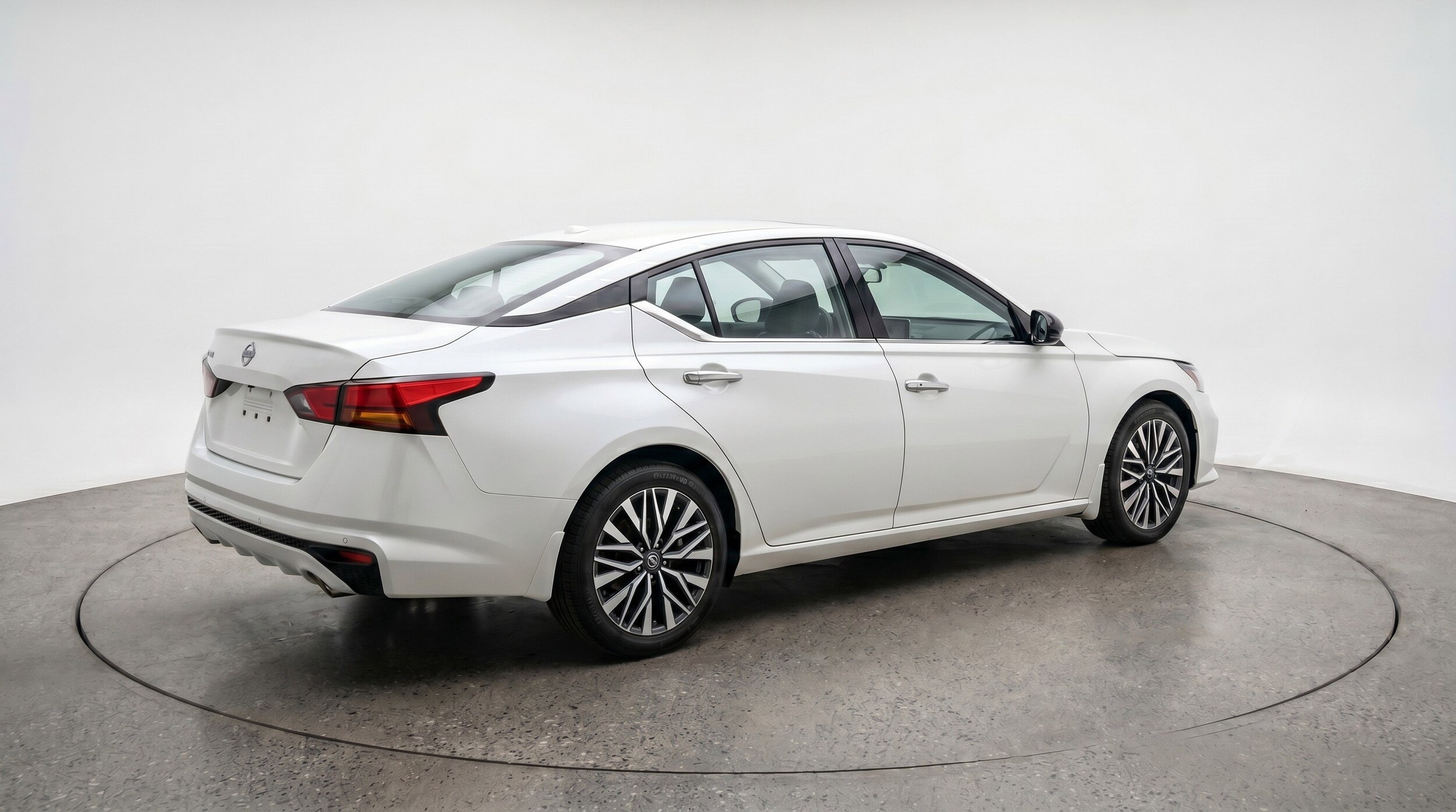 Thumbnail: 2025 Nissan Altima - 9