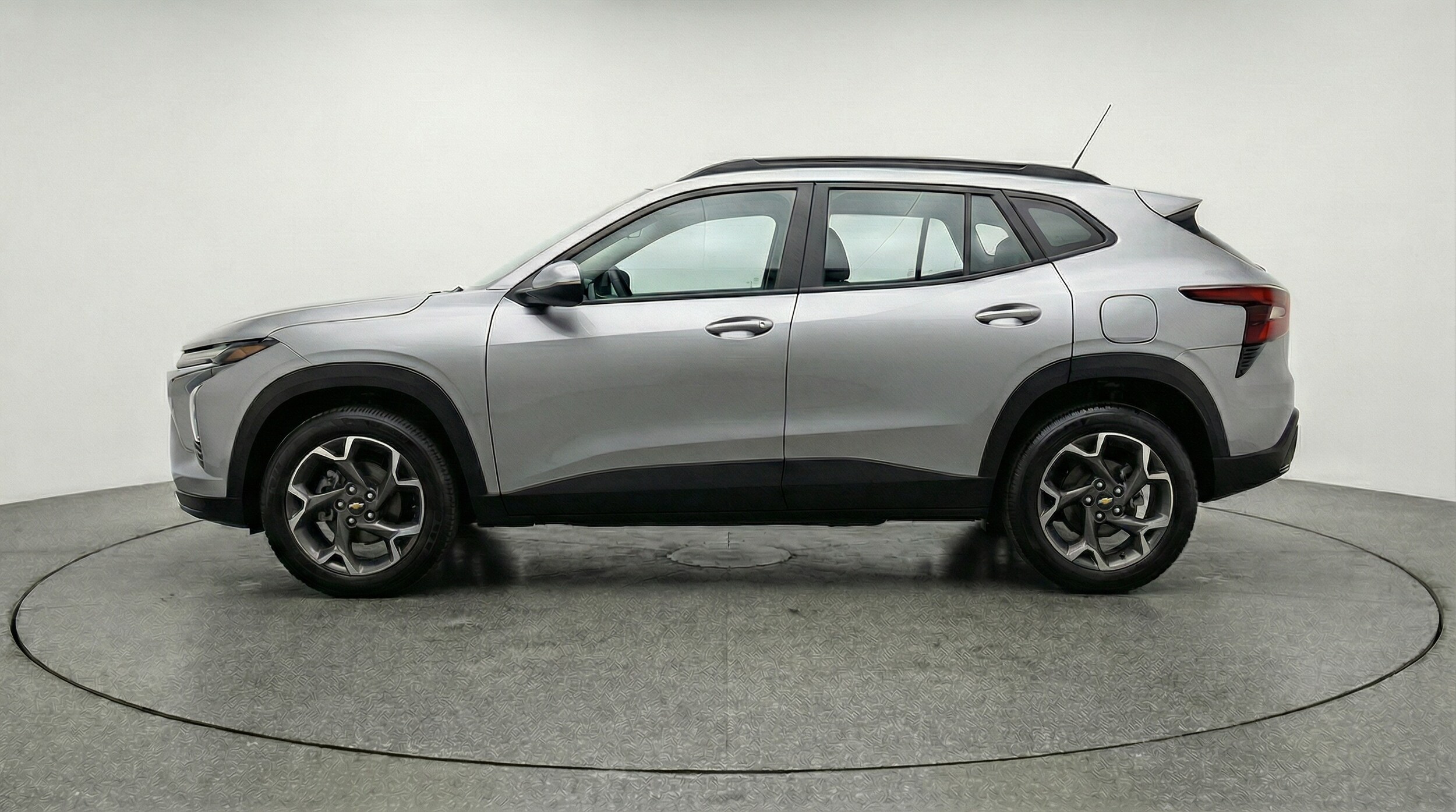 Thumbnail: 2025 Chevrolet Trax - 4