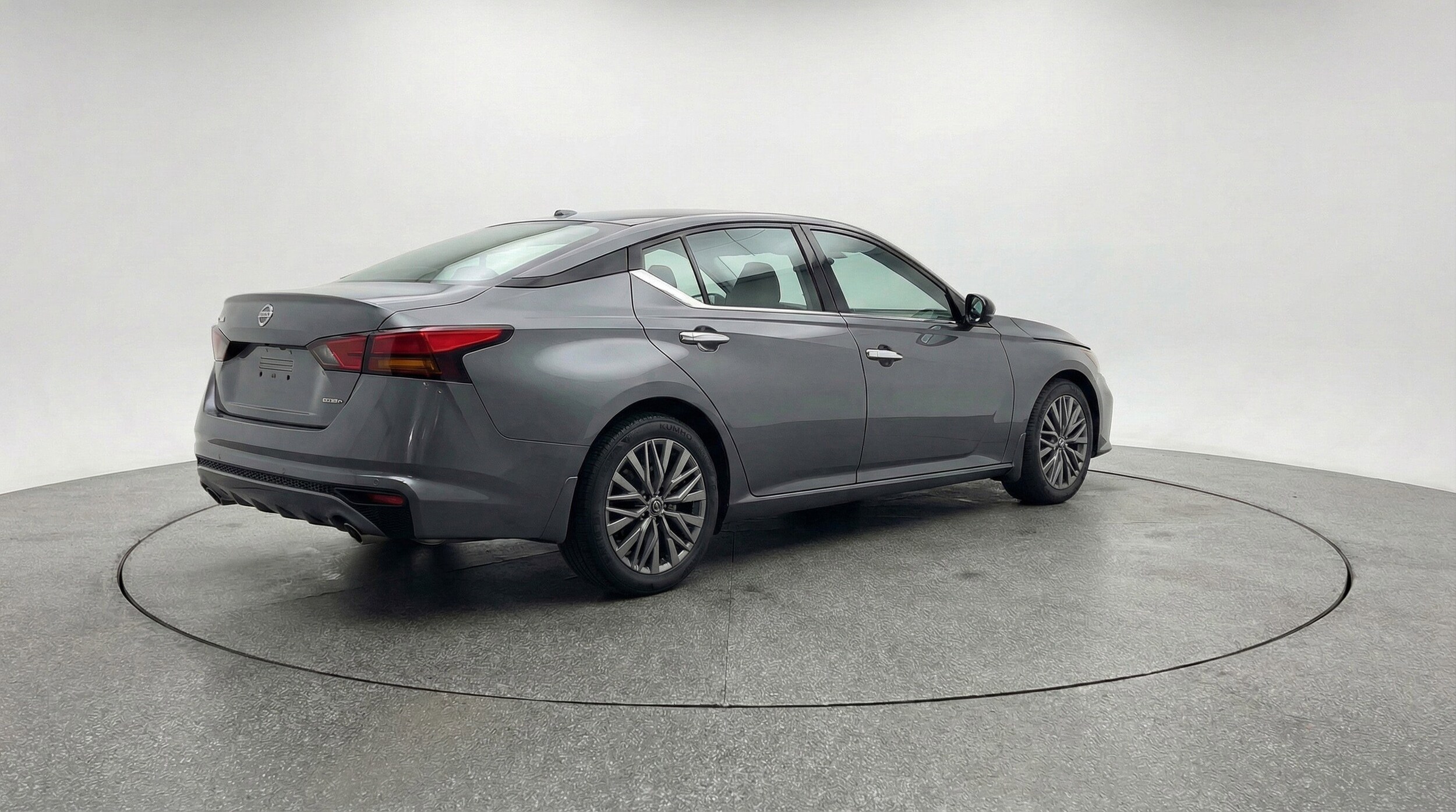 Thumbnail: 2025 Nissan Altima - 9