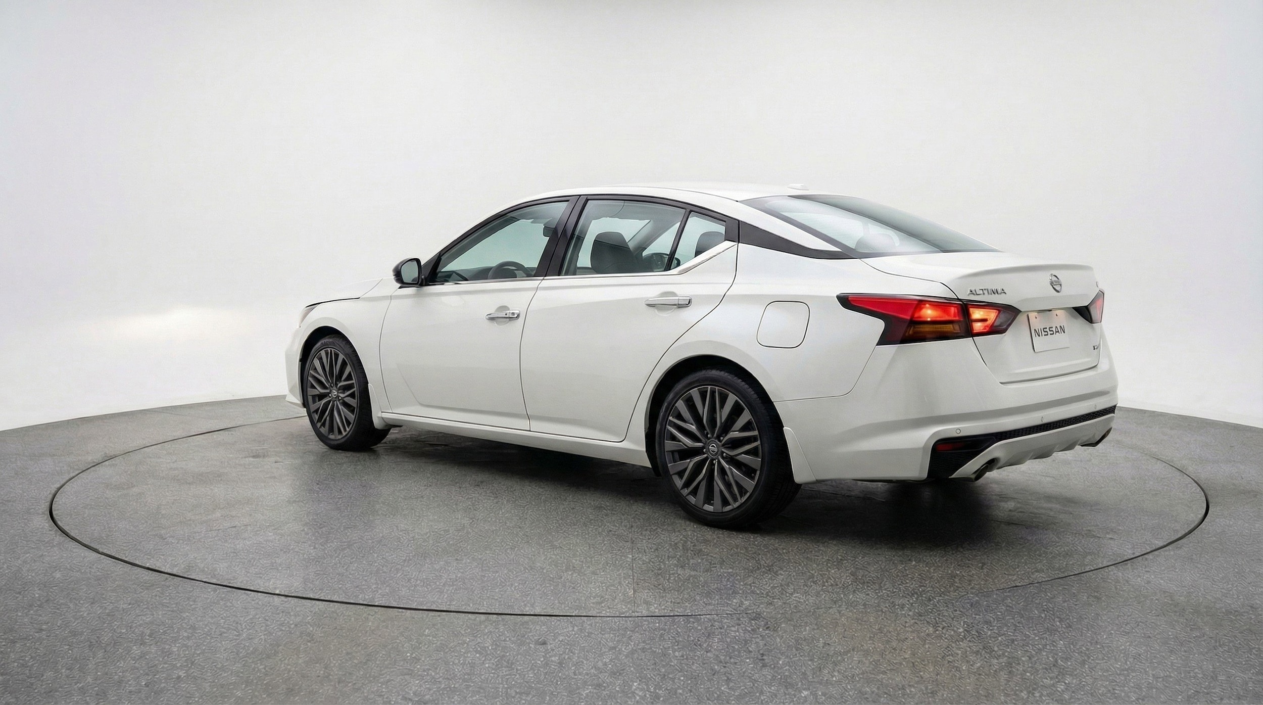 Thumbnail: 2025 Nissan Altima - 6