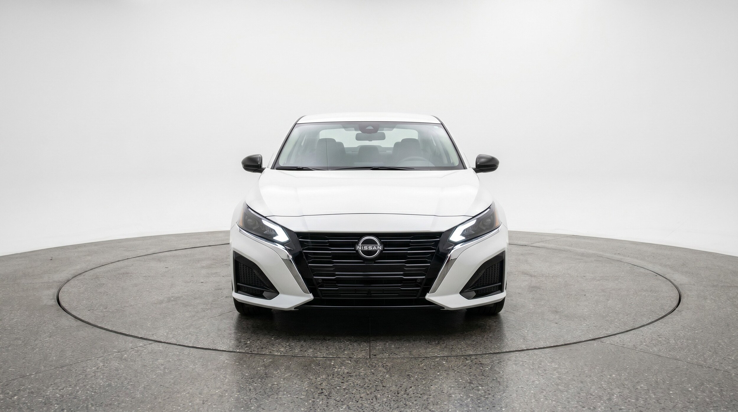 Thumbnail: 2025 Nissan Altima - 2
