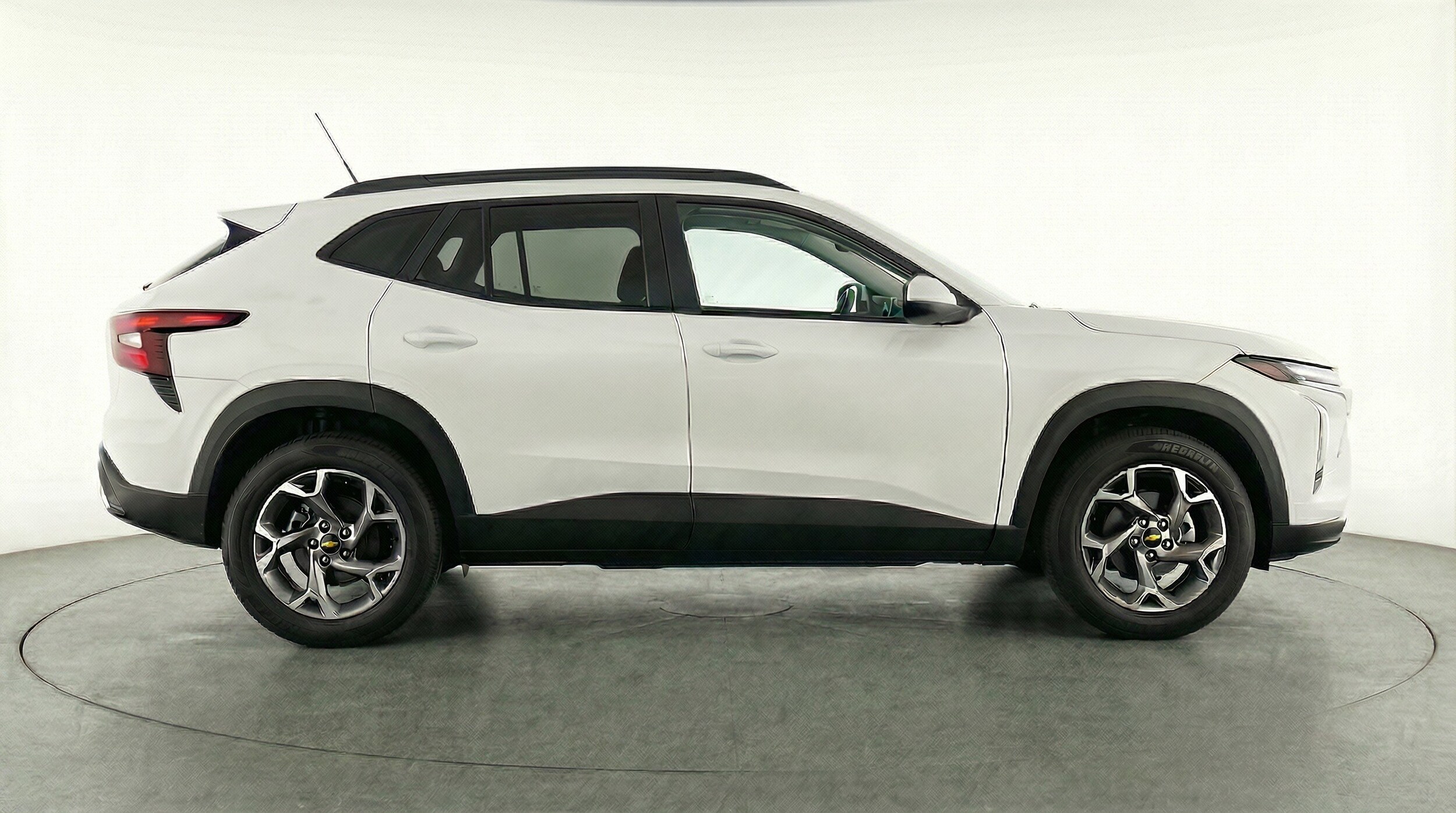 Thumbnail: 2025 Chevrolet Trax - 11