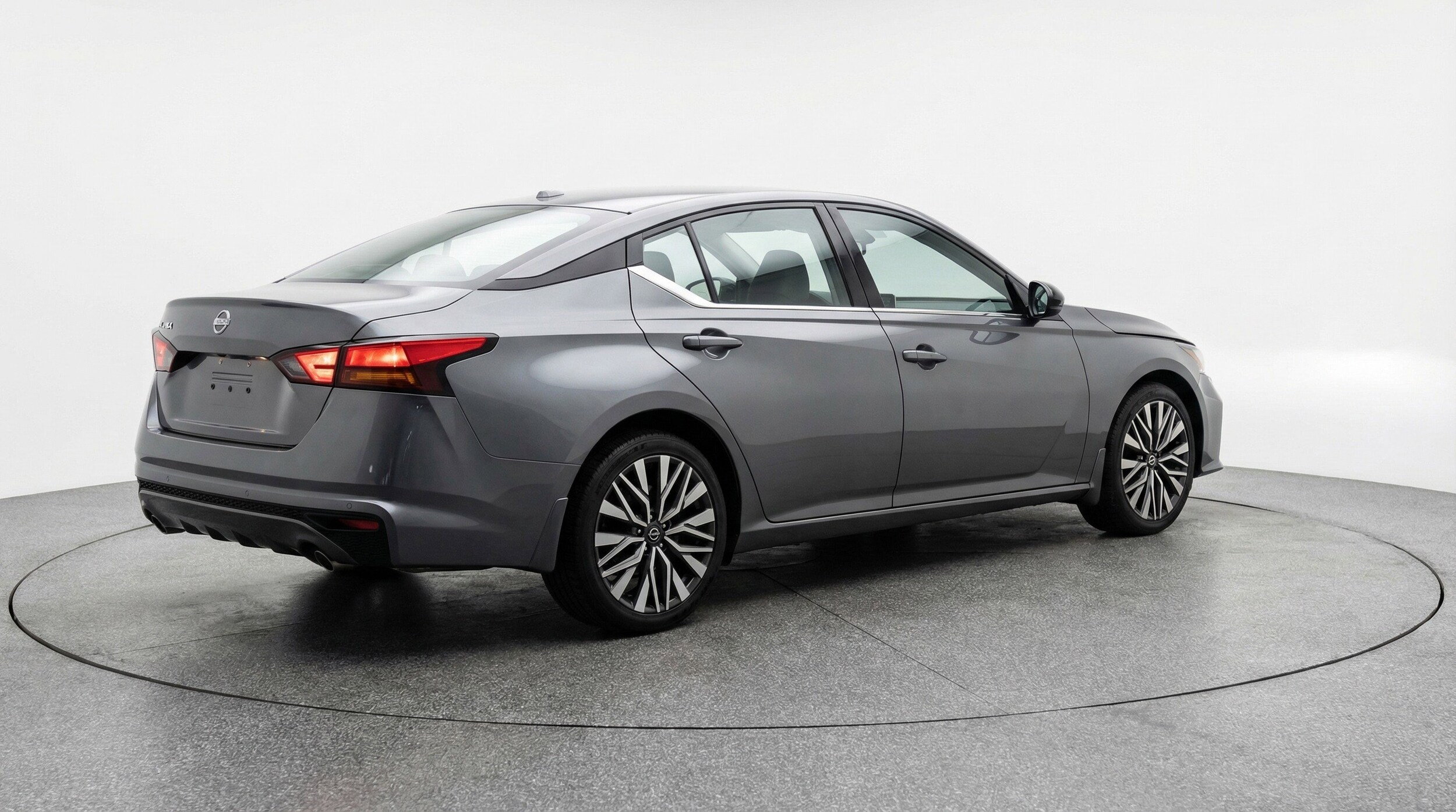 Thumbnail: 2025 Nissan Altima - 9