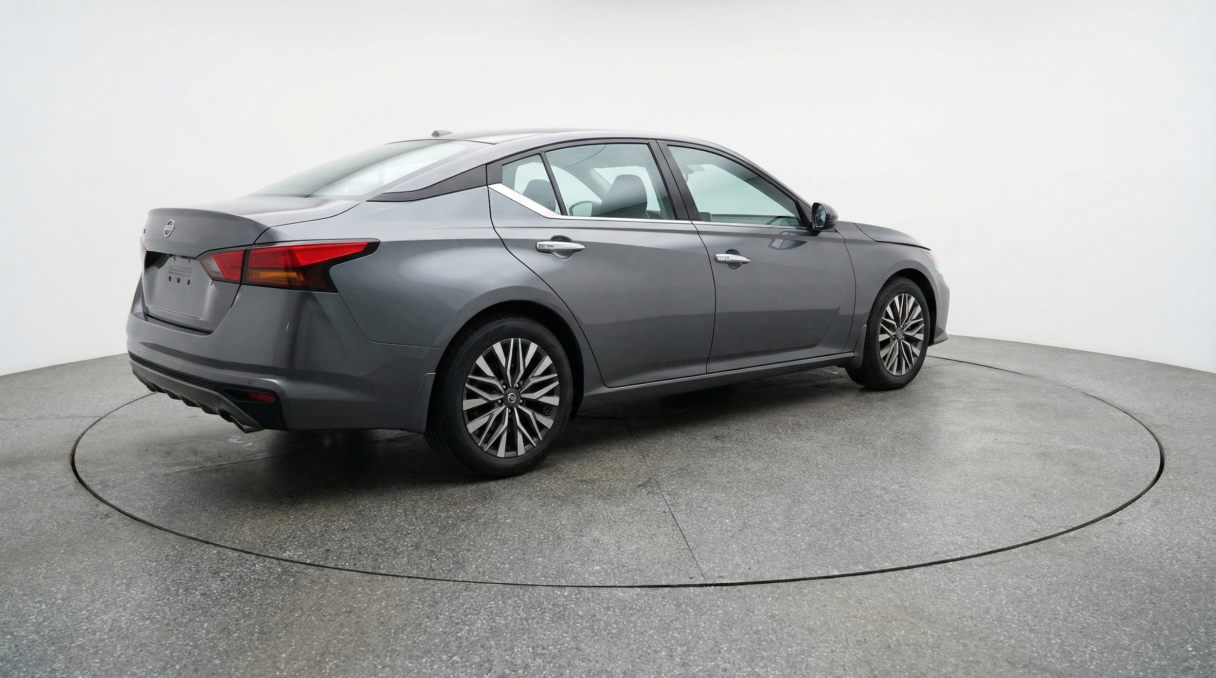 Thumbnail: 2025 Nissan Altima - 9