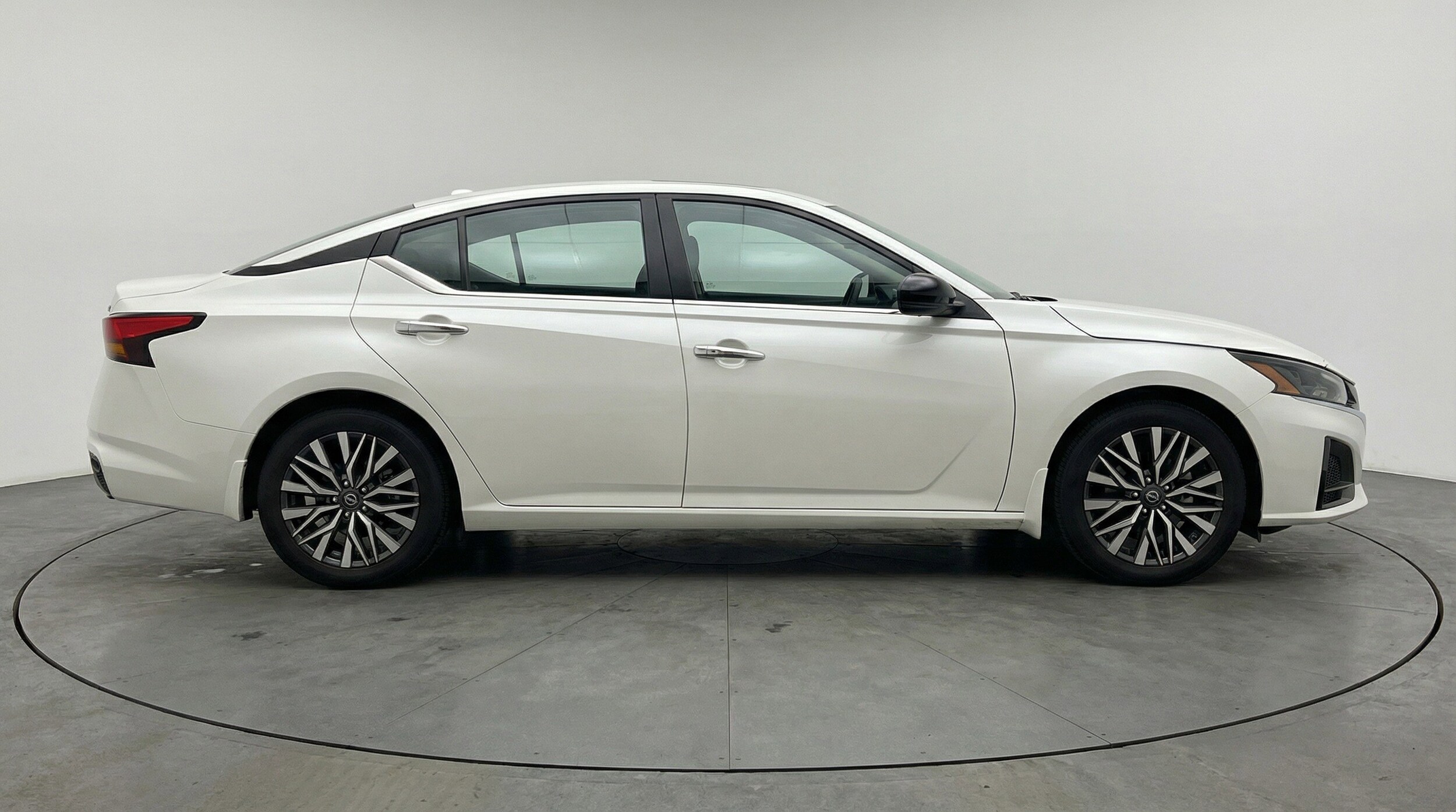 Thumbnail: 2025 Nissan Altima - 11