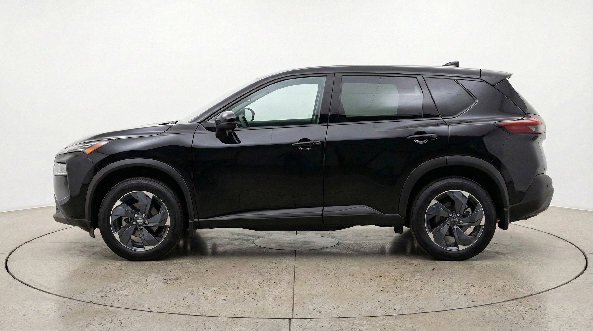 Thumbnail: 2025 Nissan Rogue - 5