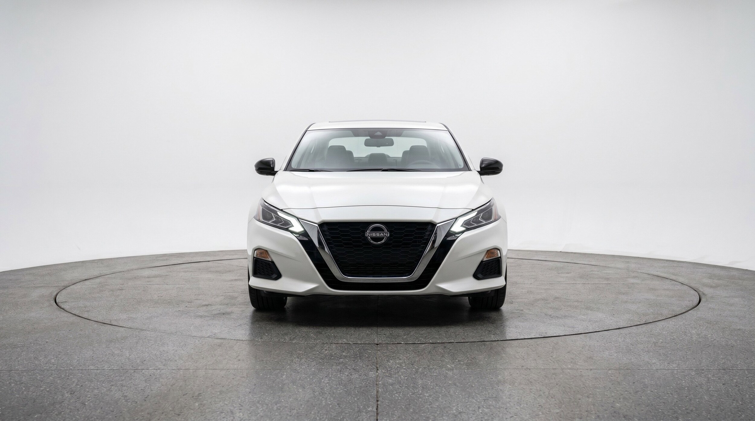 Thumbnail: 2025 Nissan Altima - 2