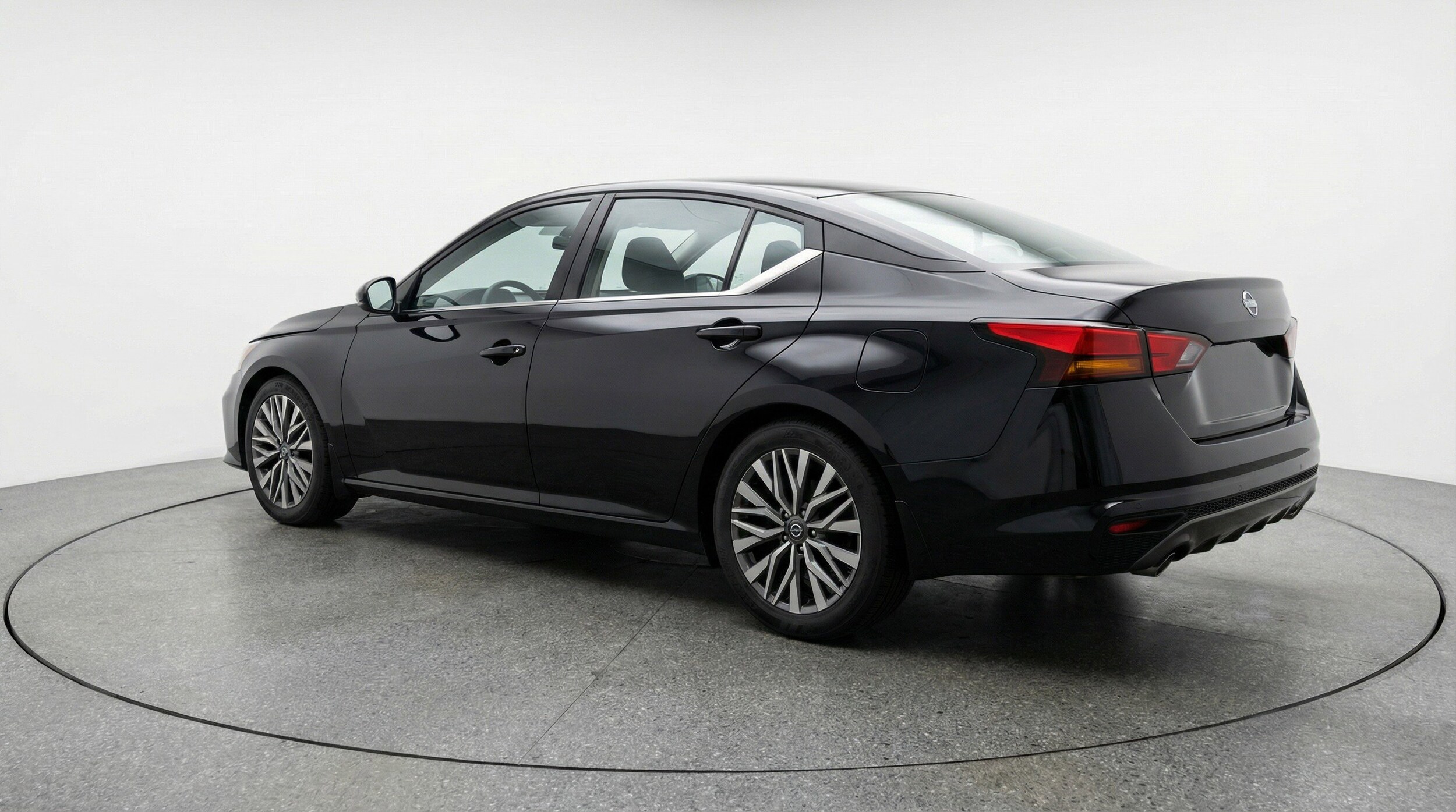 Thumbnail: 2025 Nissan Altima - 6