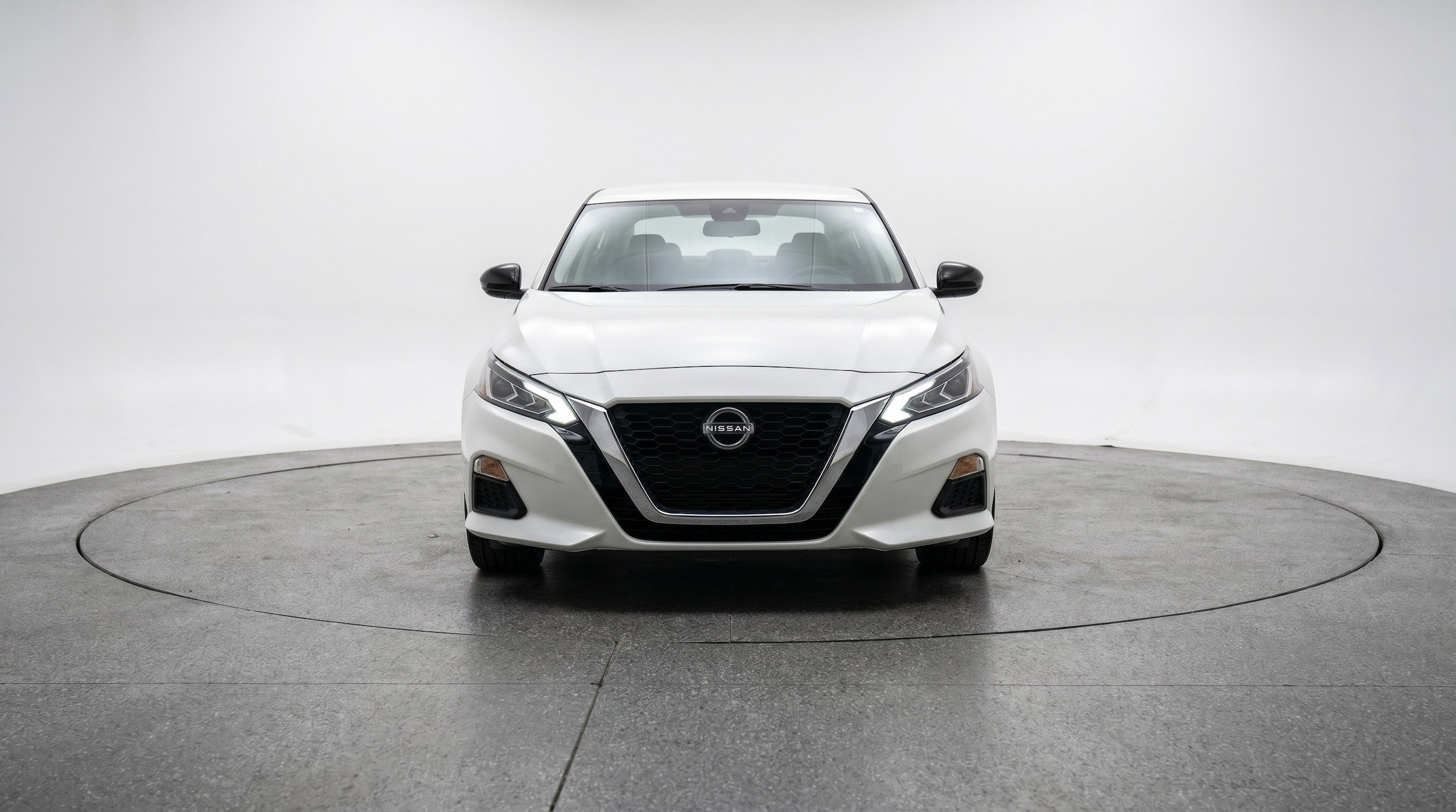 Thumbnail: 2025 Nissan Altima - 2