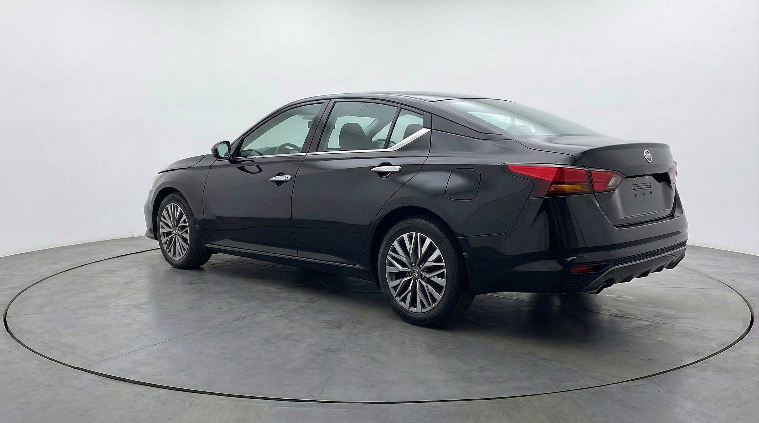 Thumbnail: 2025 Nissan Altima - 6