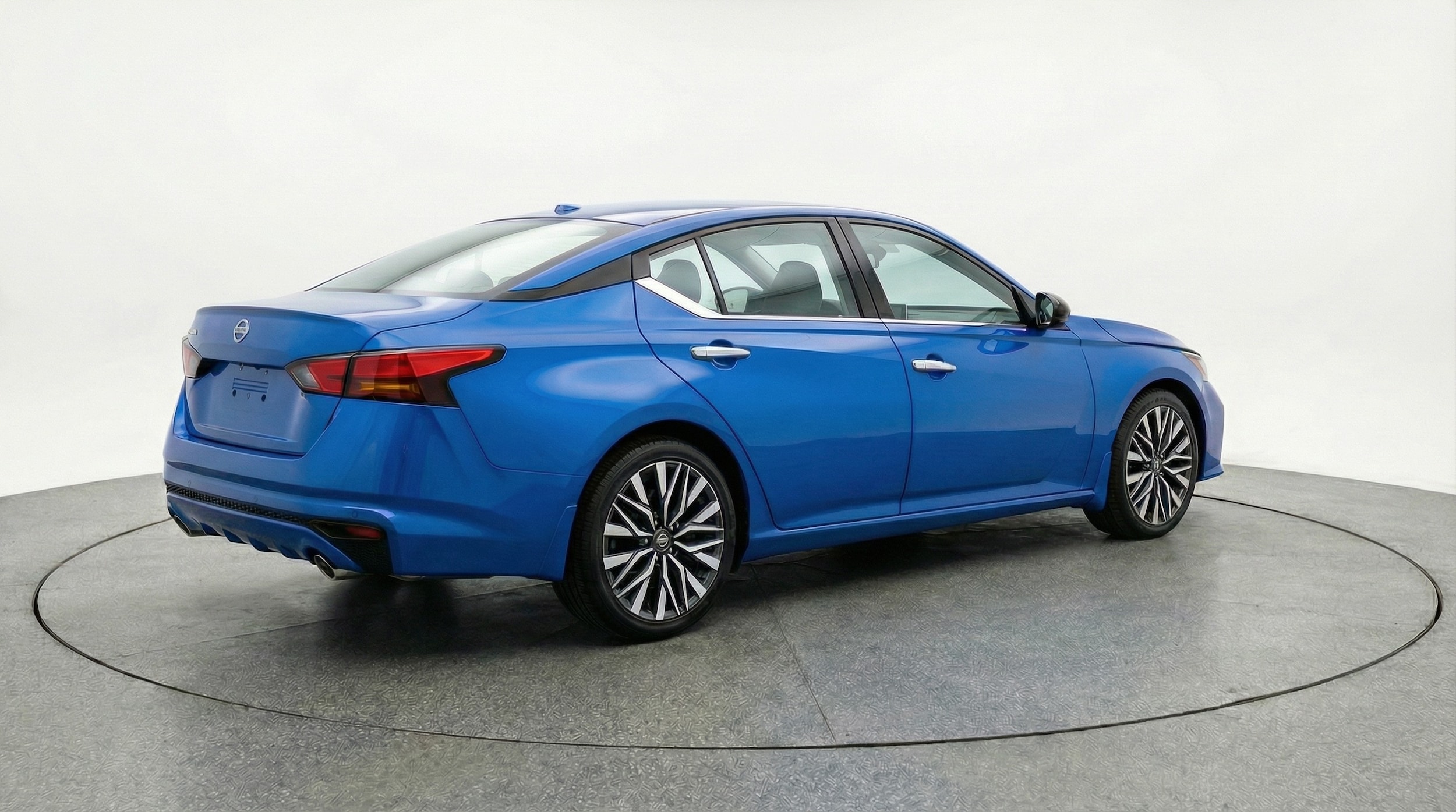 Thumbnail: 2025 Nissan Altima - 7