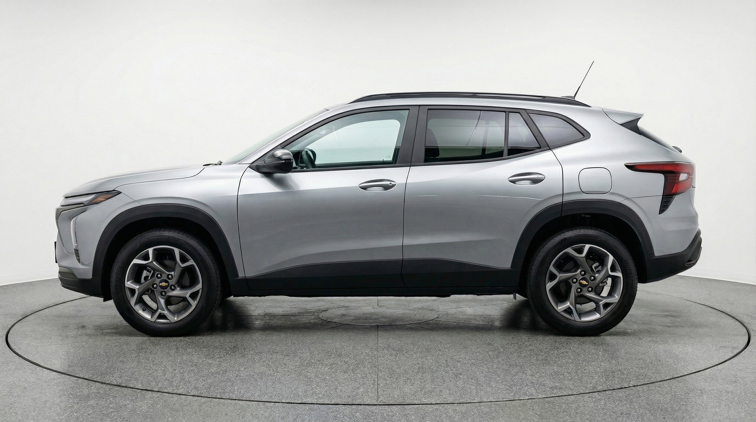 Thumbnail: 2025 Chevrolet Trax - 5