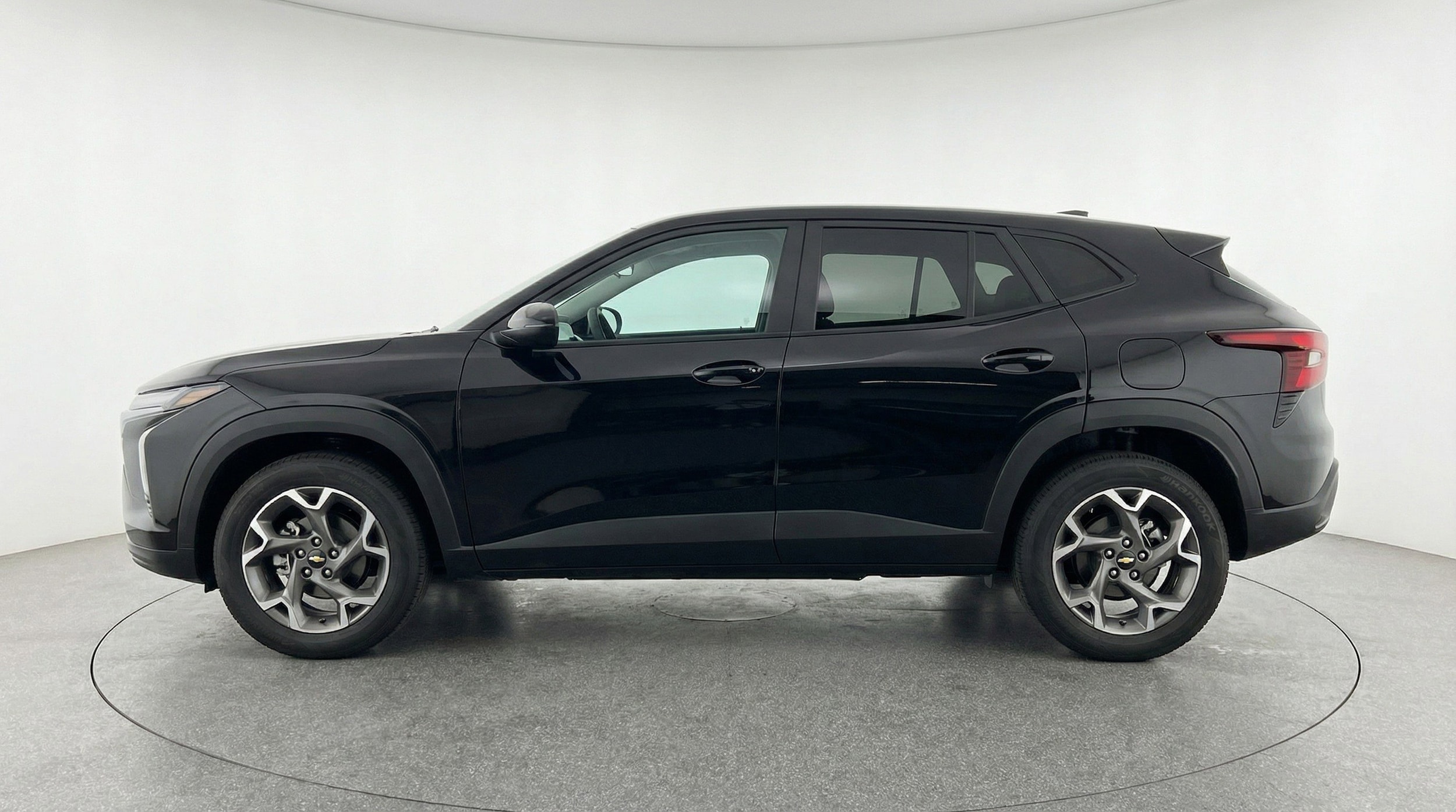 Thumbnail: 2025 Chevrolet Trax - 5