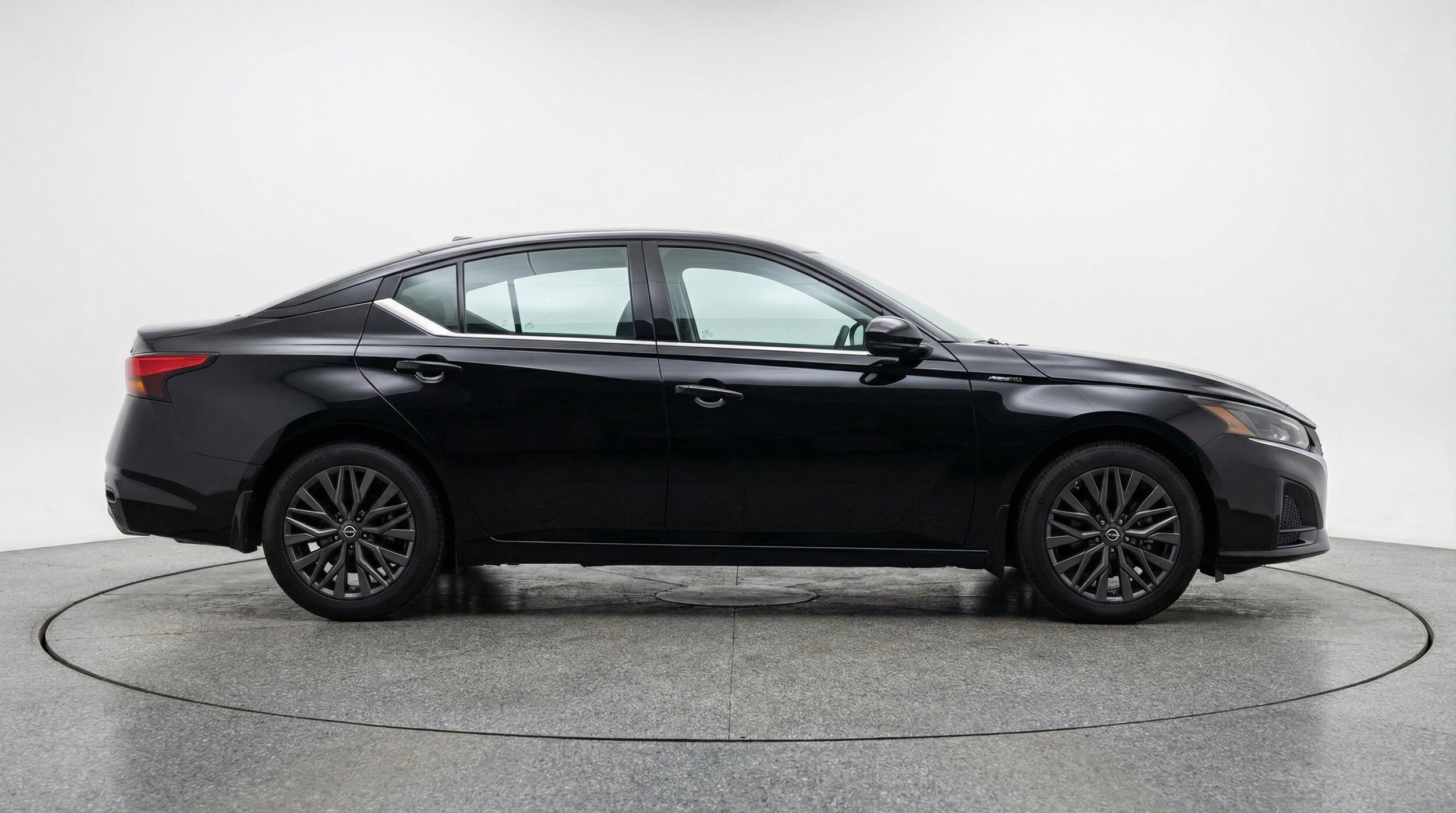 Thumbnail: 2025 Nissan Altima - 11