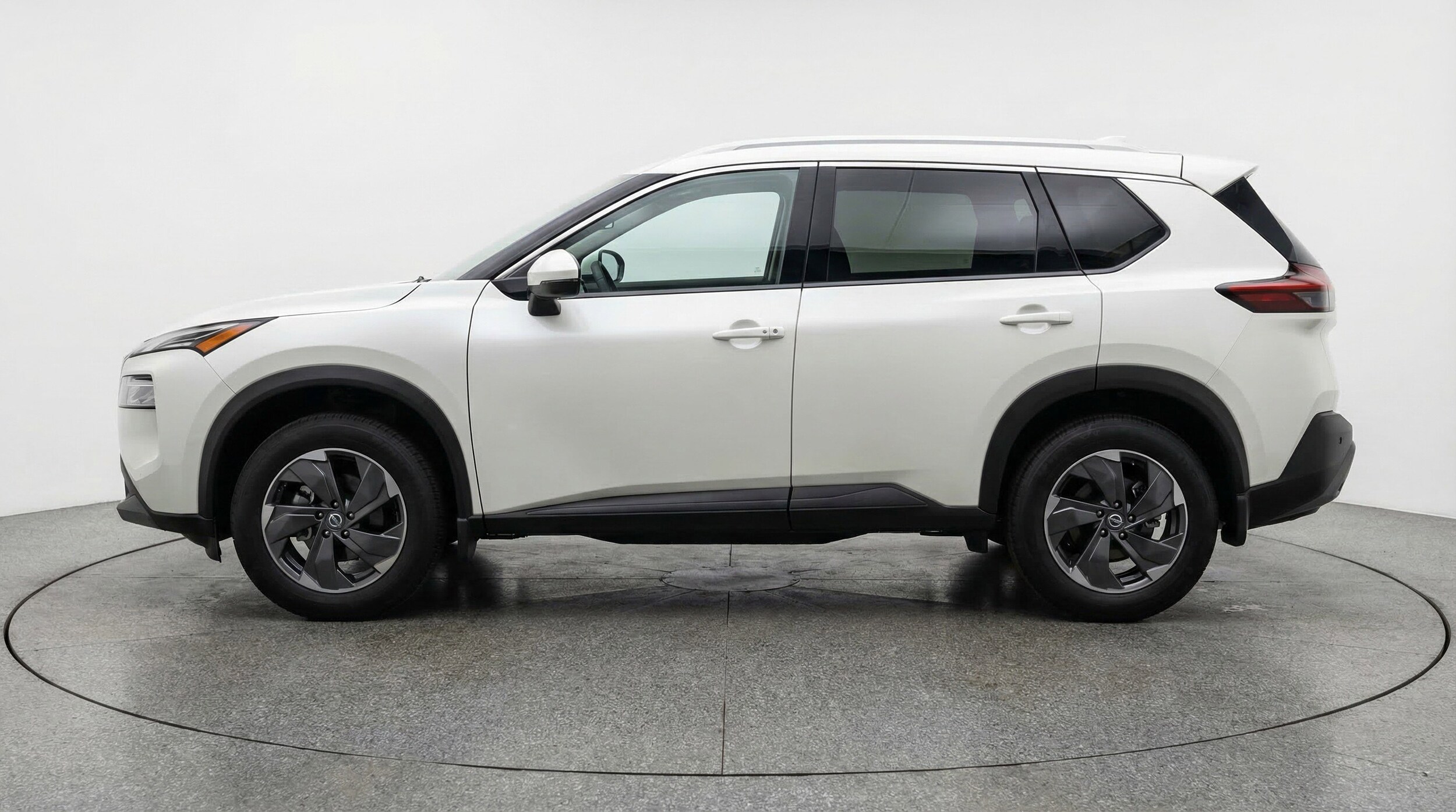 Thumbnail: 2025 Nissan Rogue - 5