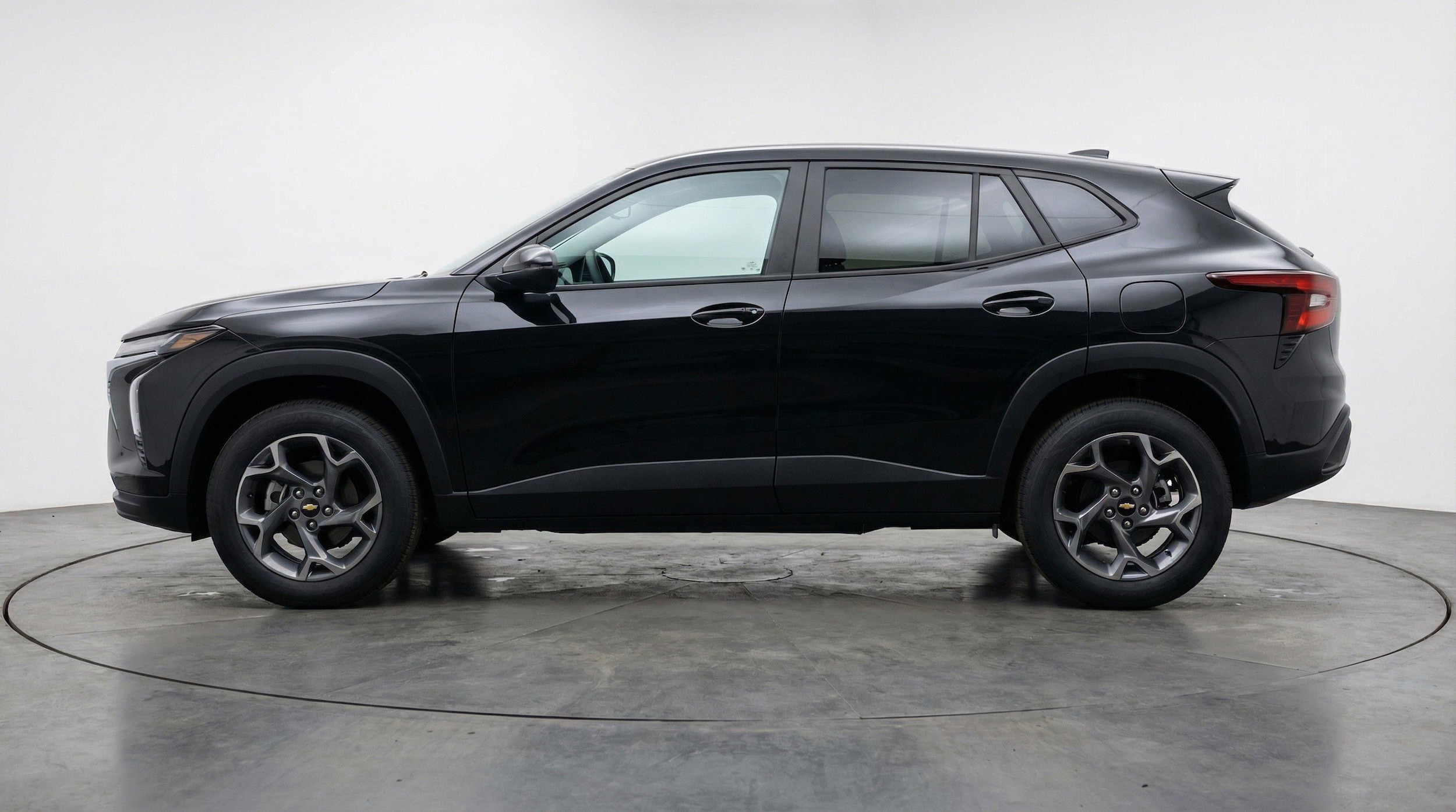 Thumbnail: 2025 Chevrolet Trax - 5