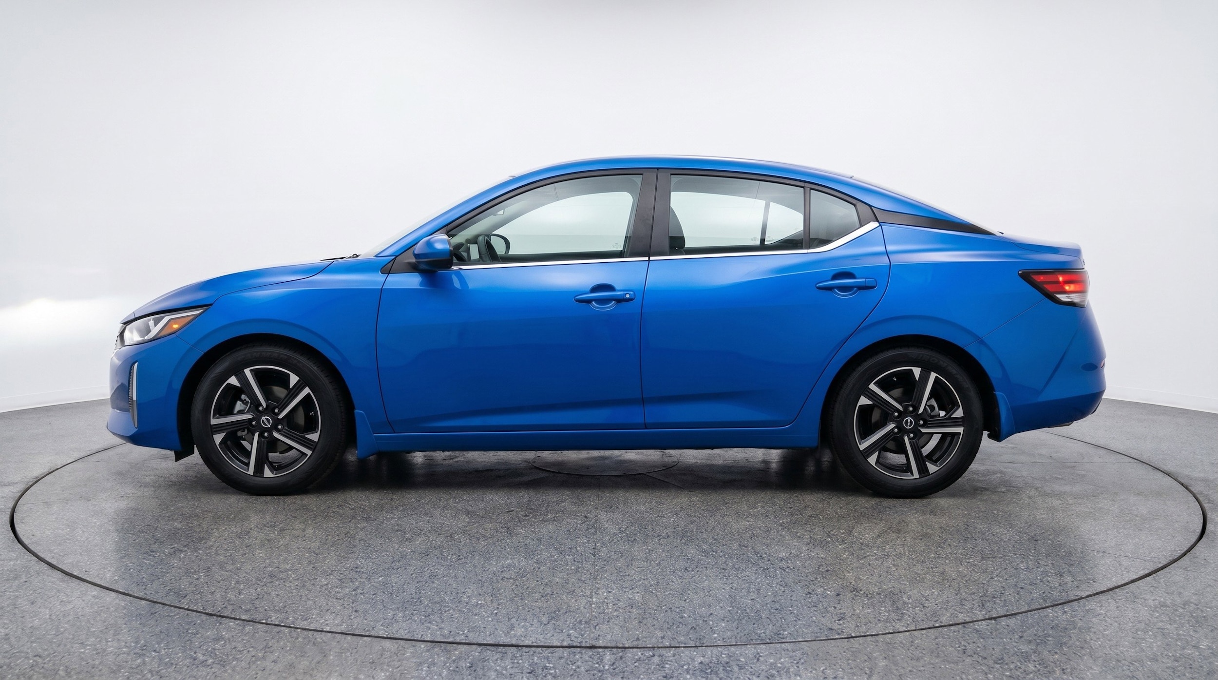 Thumbnail: 2025 Nissan Sentra - 5