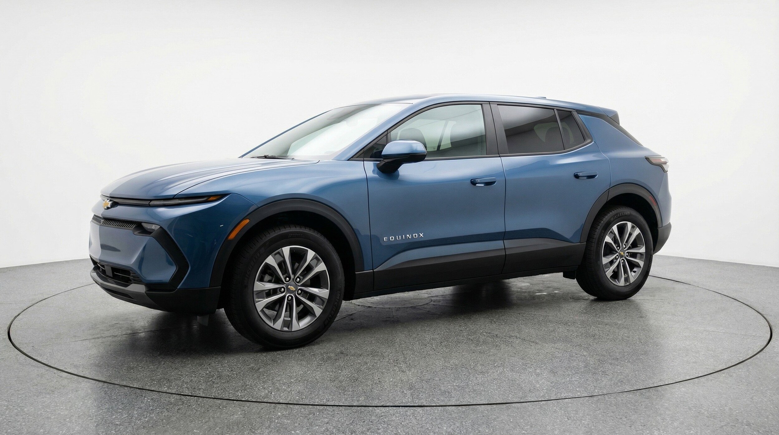 Thumbnail: 2025 Chevrolet Equinox - 3