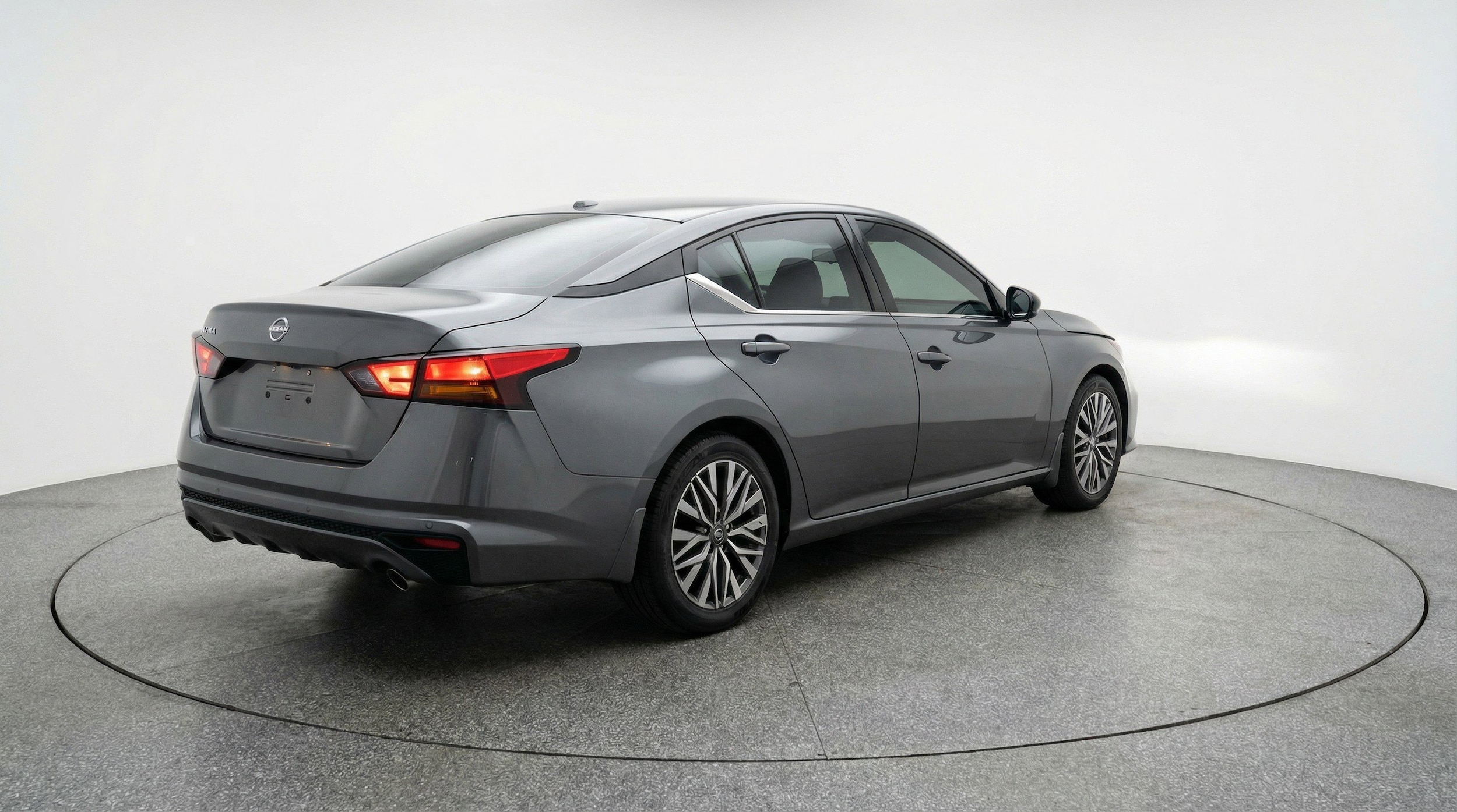 Thumbnail: 2025 Nissan Altima - 9