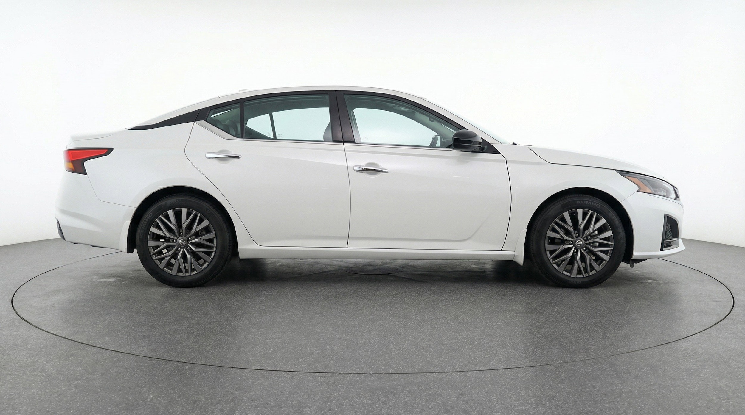 Thumbnail: 2025 Nissan Altima - 11