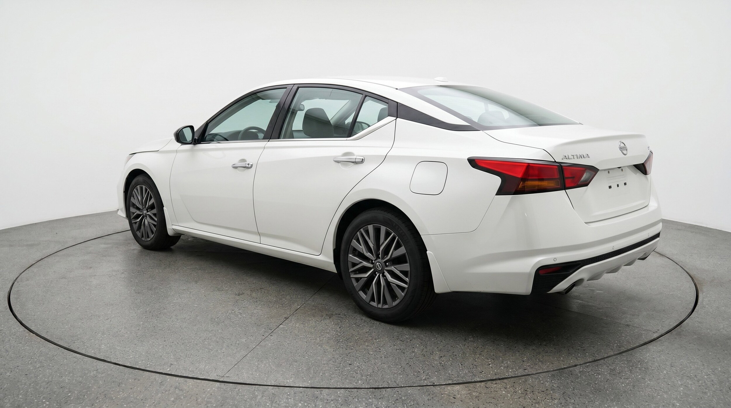 Thumbnail: 2025 Nissan Altima - 6