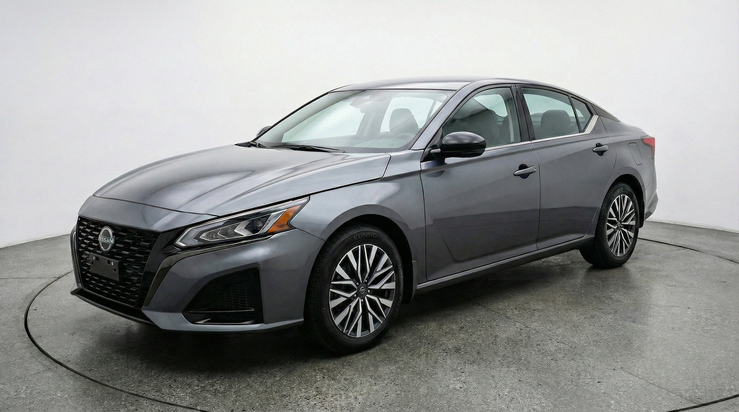 Thumbnail: 2025 Nissan Altima - 3