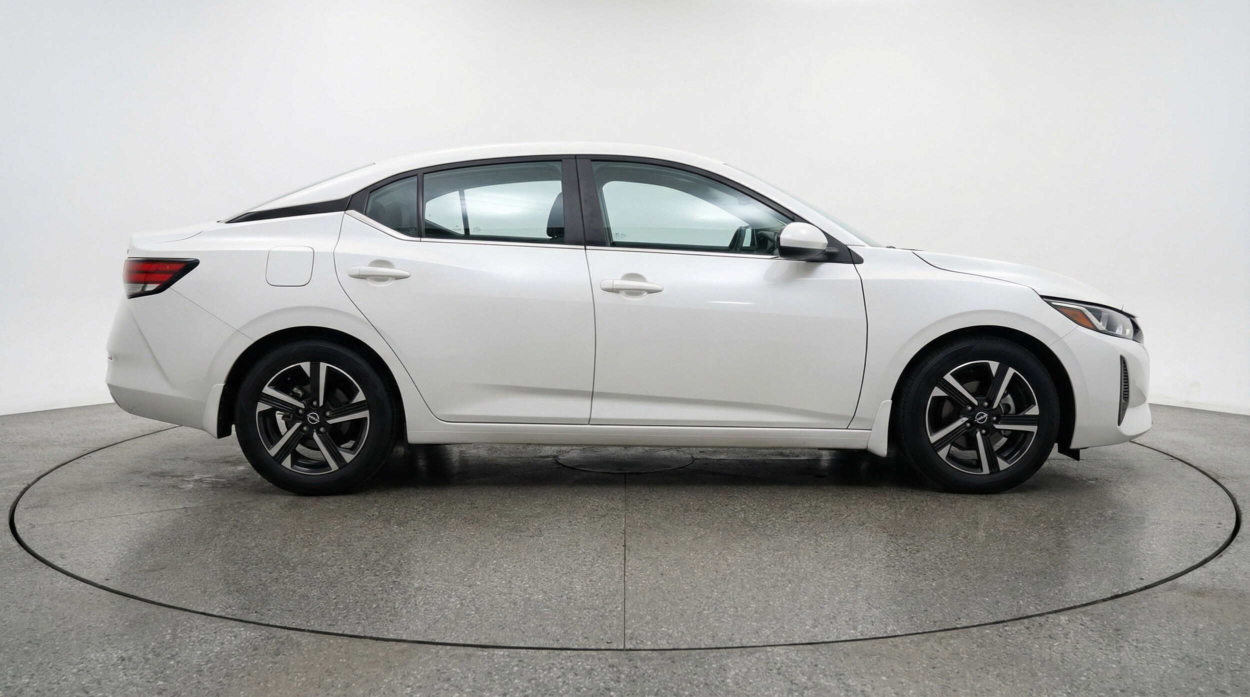 Thumbnail: 2025 Nissan Sentra - 11