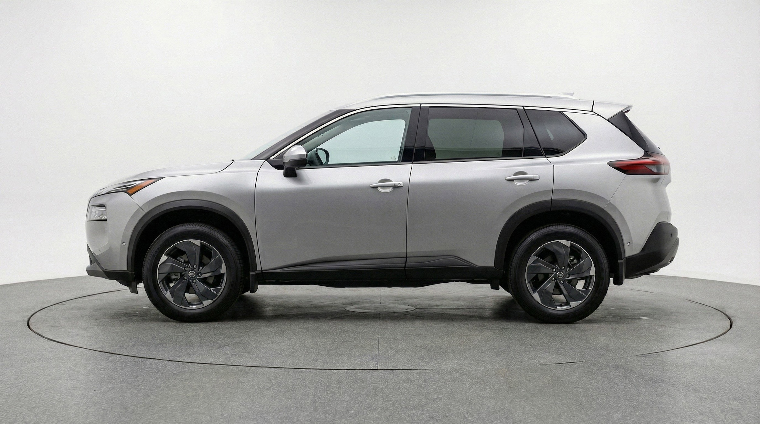 Thumbnail: 2025 Nissan Rogue - 5