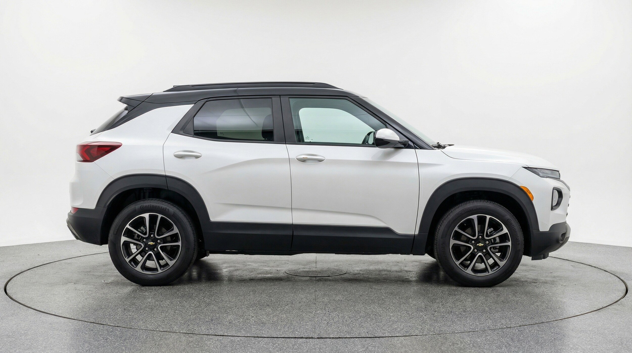 Thumbnail: 2025 Chevrolet TrailBlazer - 11