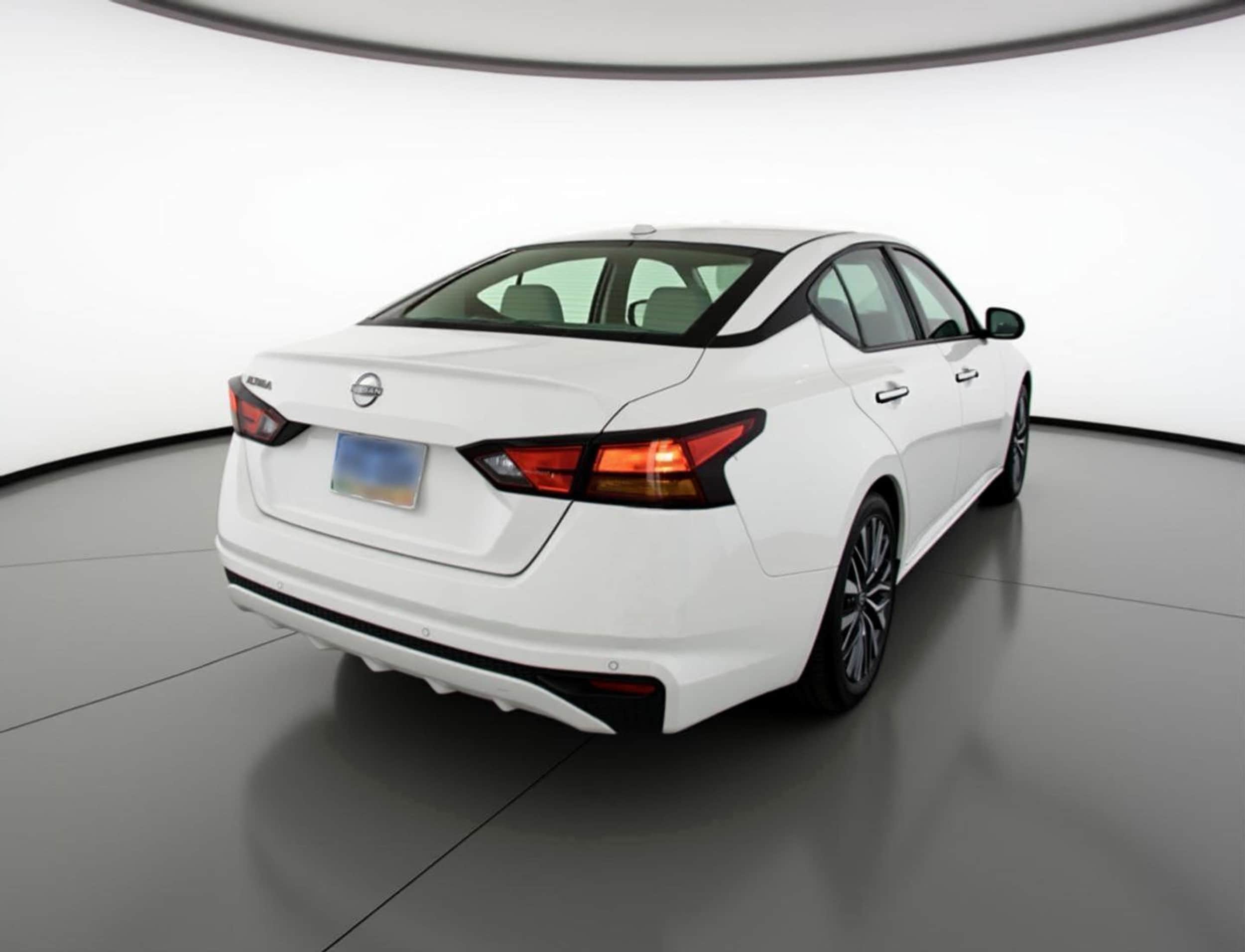 Thumbnail: 2025 Nissan Altima - 7