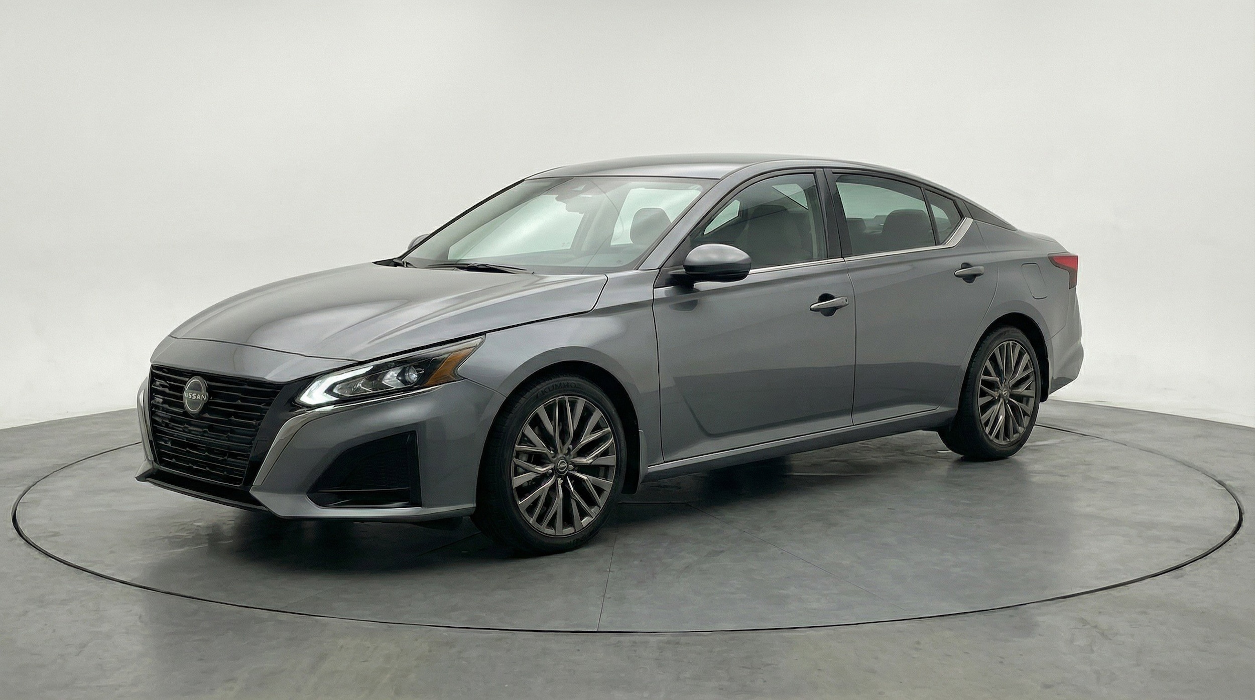 Thumbnail: 2025 Nissan Altima - 3