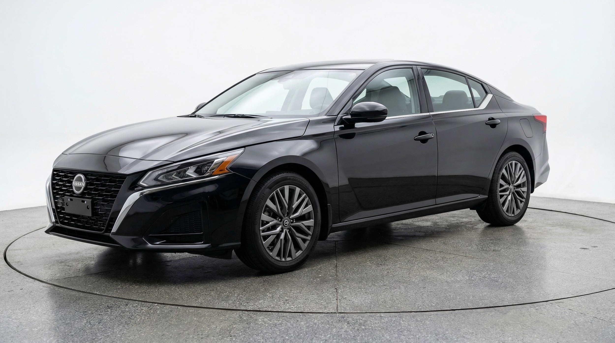 Thumbnail: 2025 Nissan Altima - 3