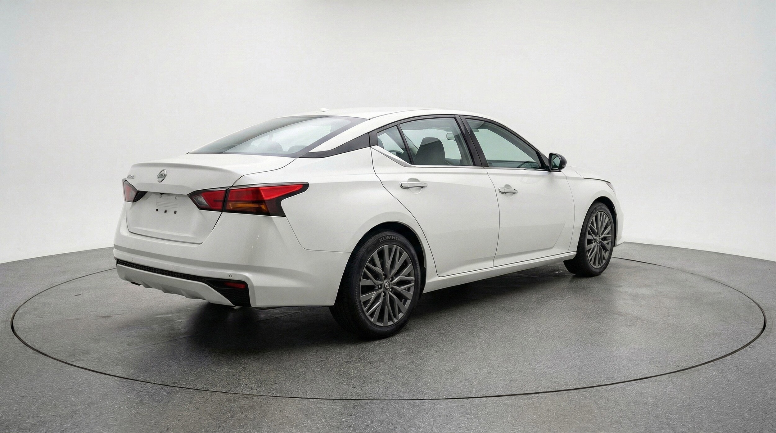 Thumbnail: 2025 Nissan Altima - 9