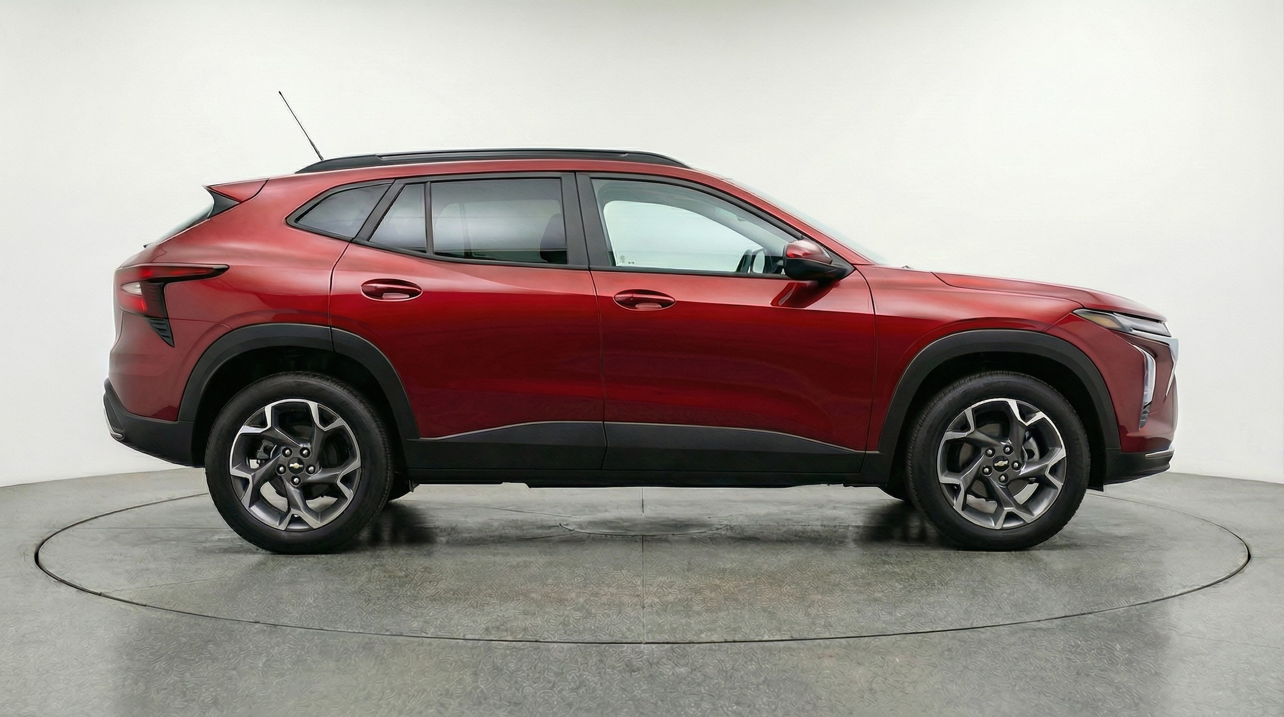 Thumbnail: 2025 Chevrolet Trax - 8