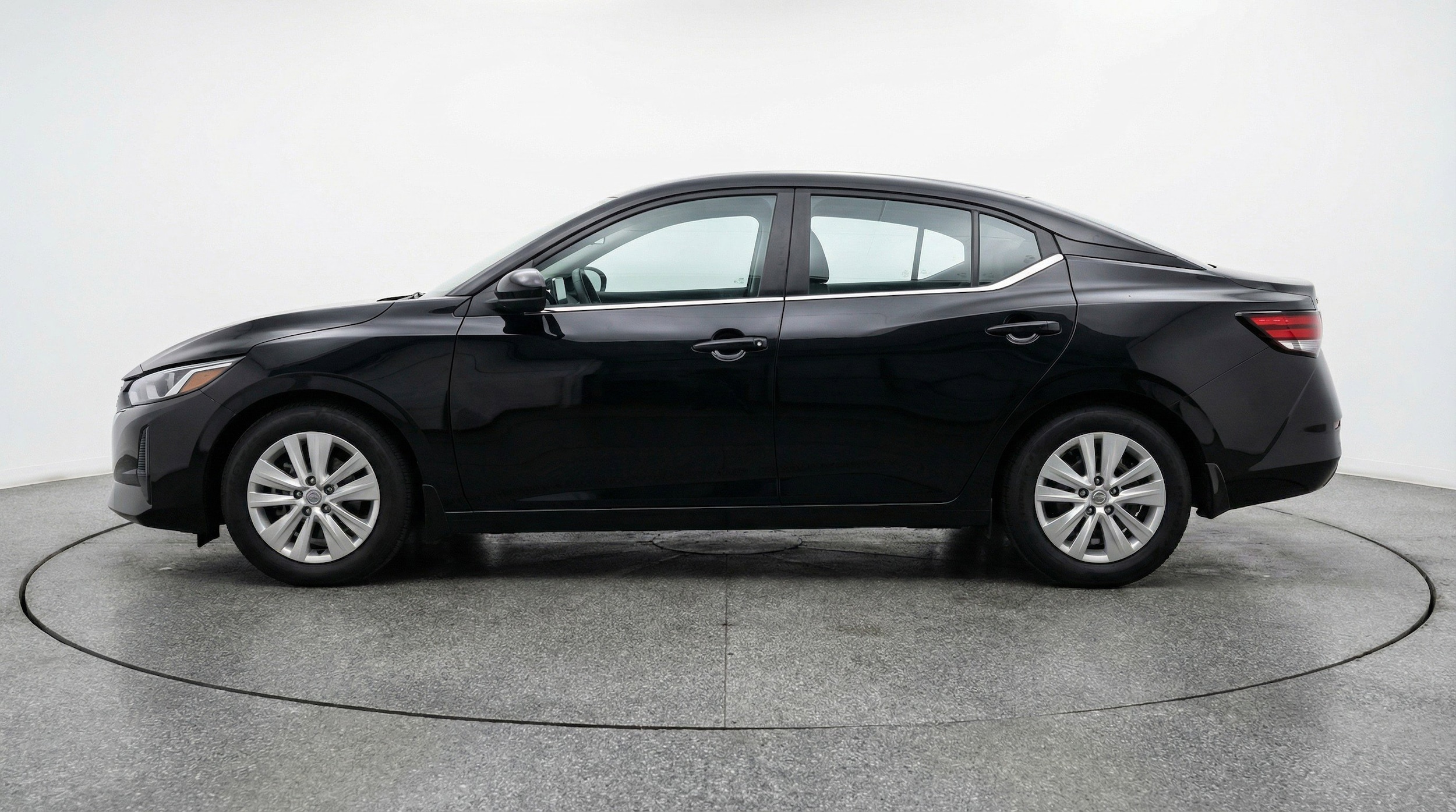 Thumbnail: 2025 Nissan Sentra - 5