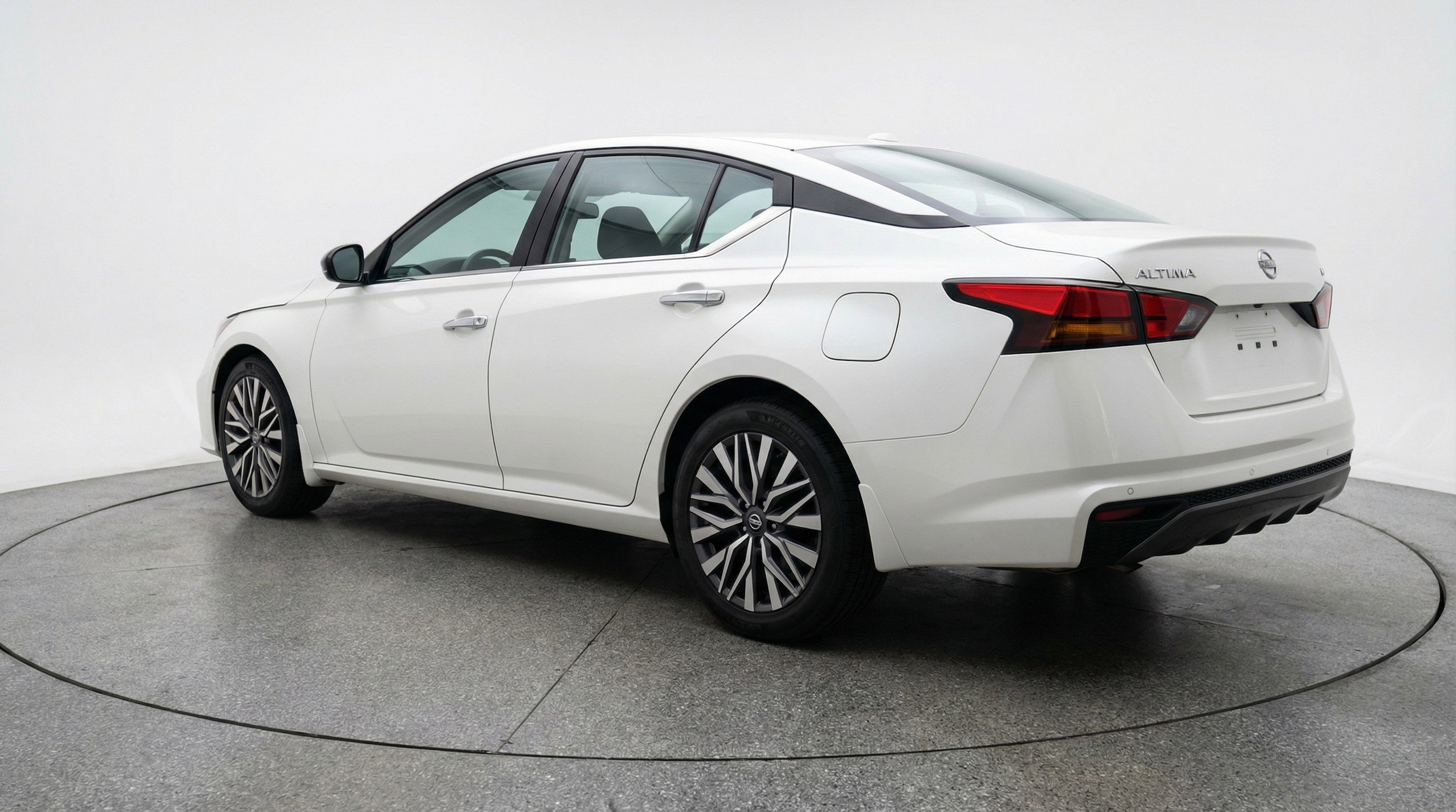 Thumbnail: 2025 Nissan Altima - 6