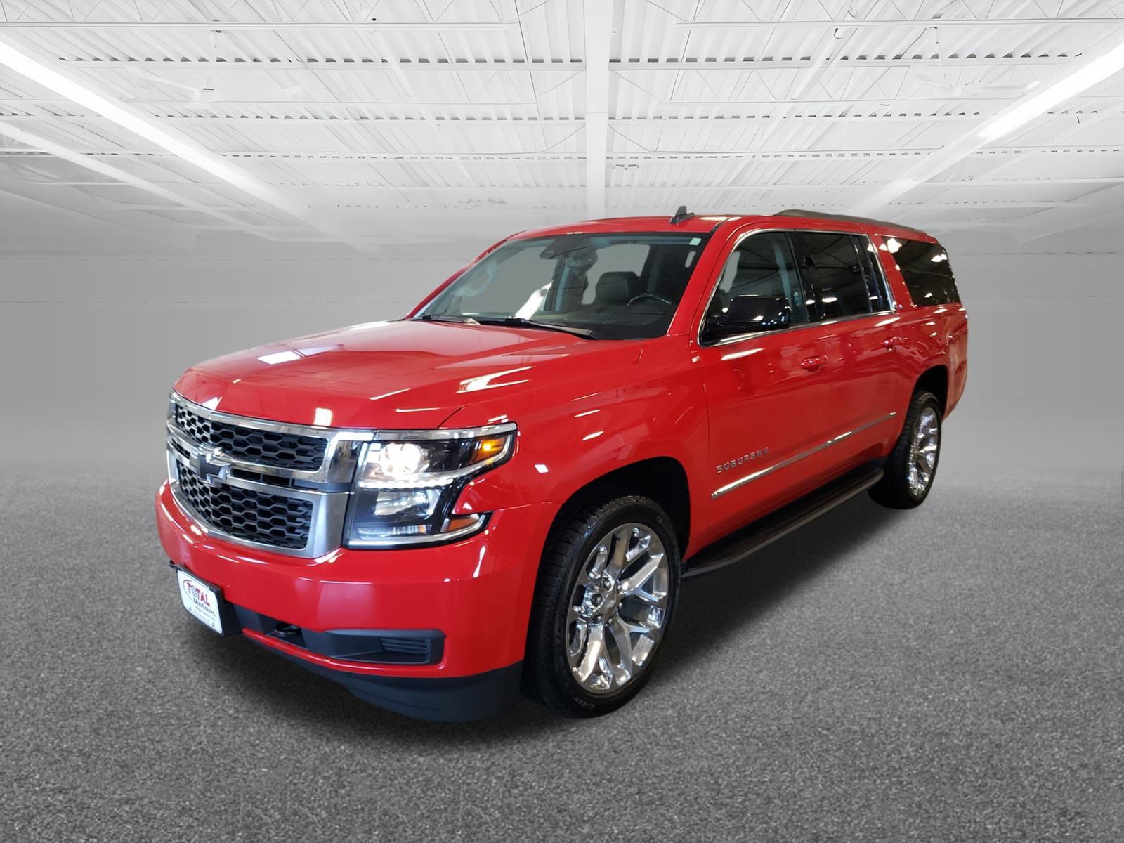 2020 Chevrolet Suburban LT photo 2