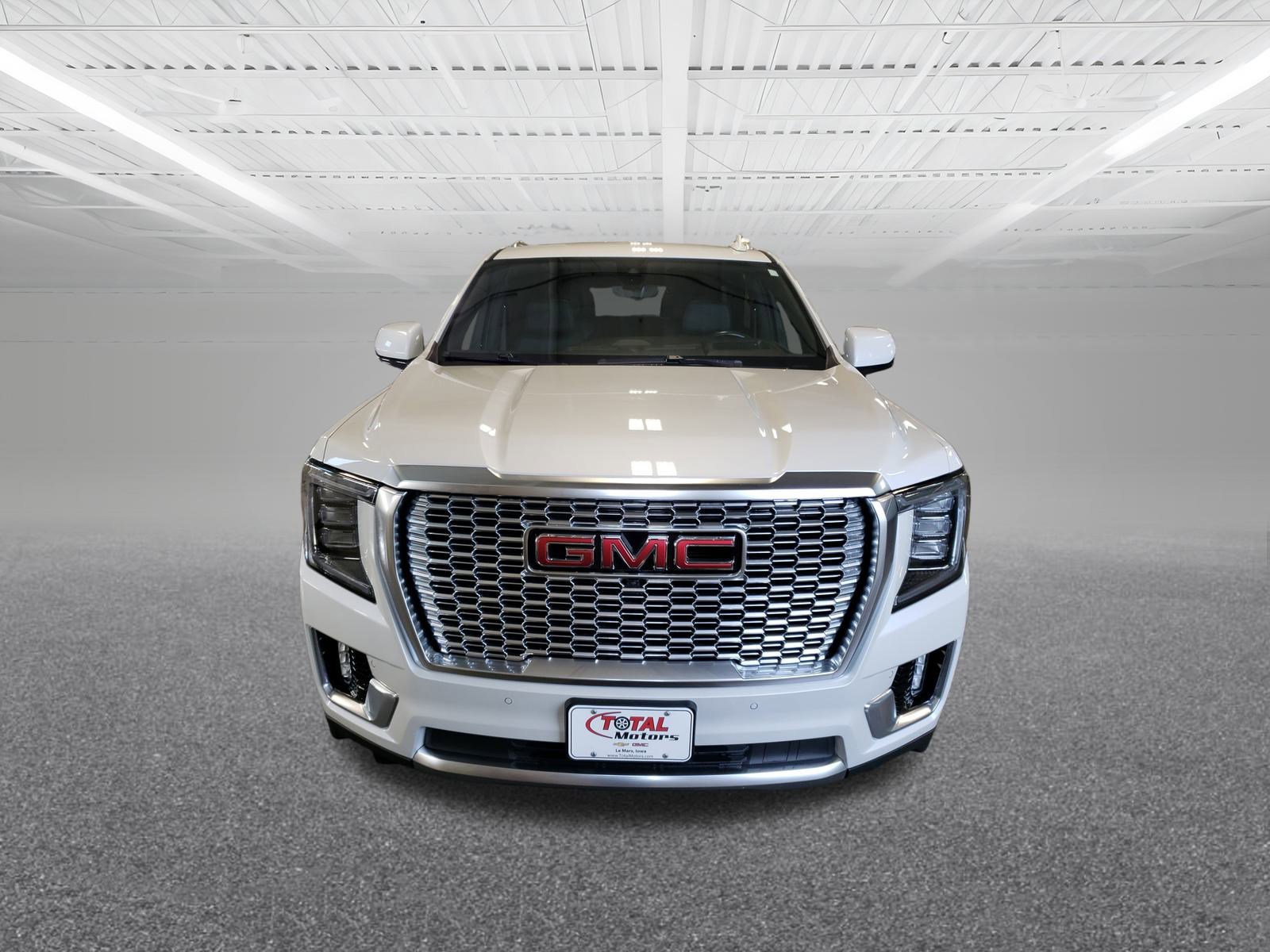2022 Gmc Yukon Denali photo 3