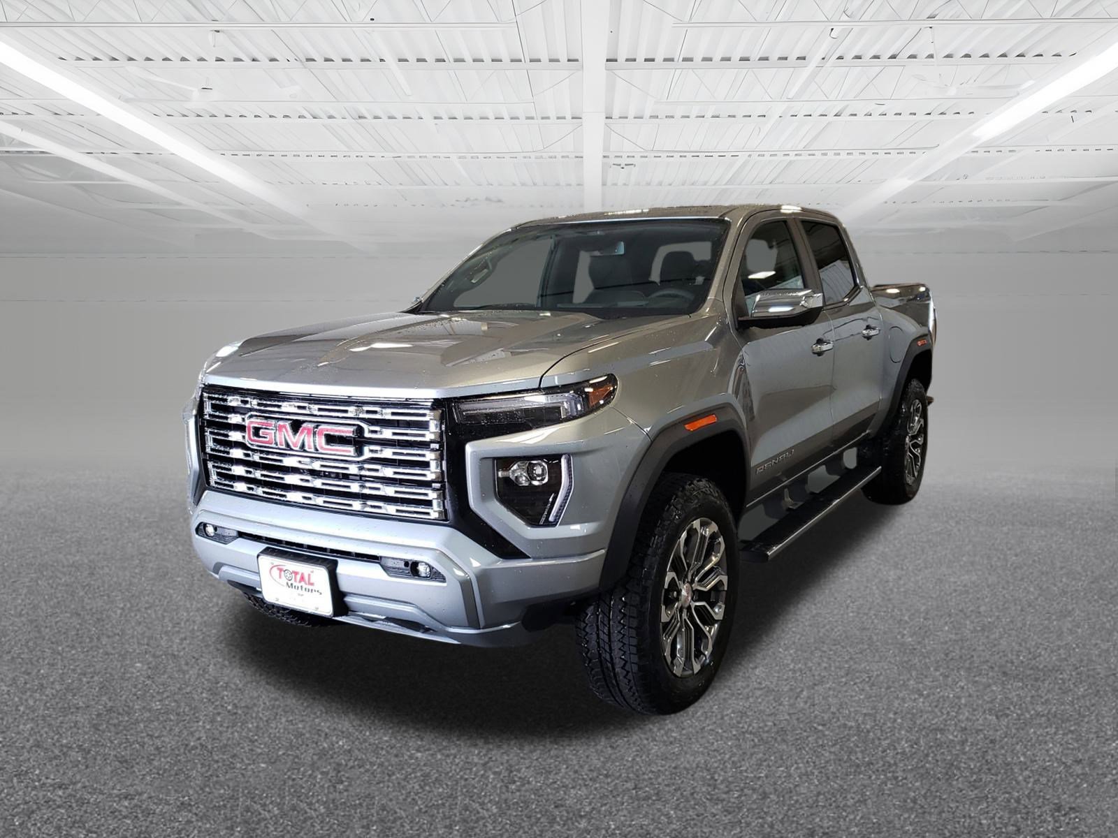 2026 Gmc Canyon Denali photo 2