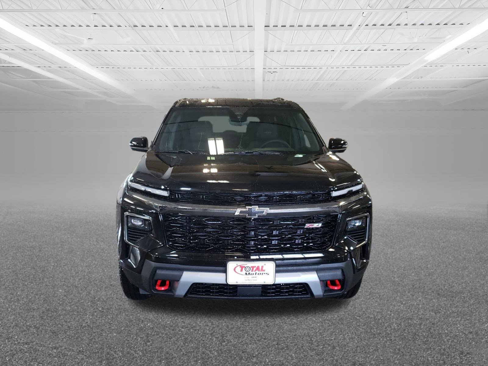 2026 Chevrolet Traverse Z71 photo 3