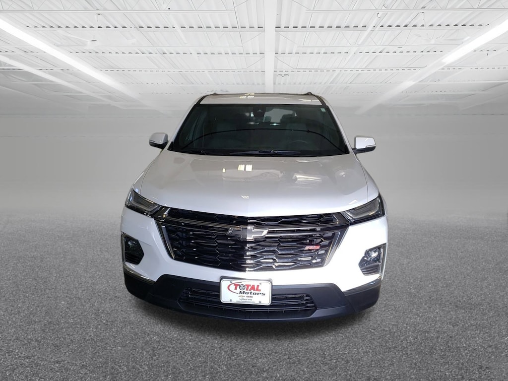 Used 2023 Chevrolet Traverse RS SUV