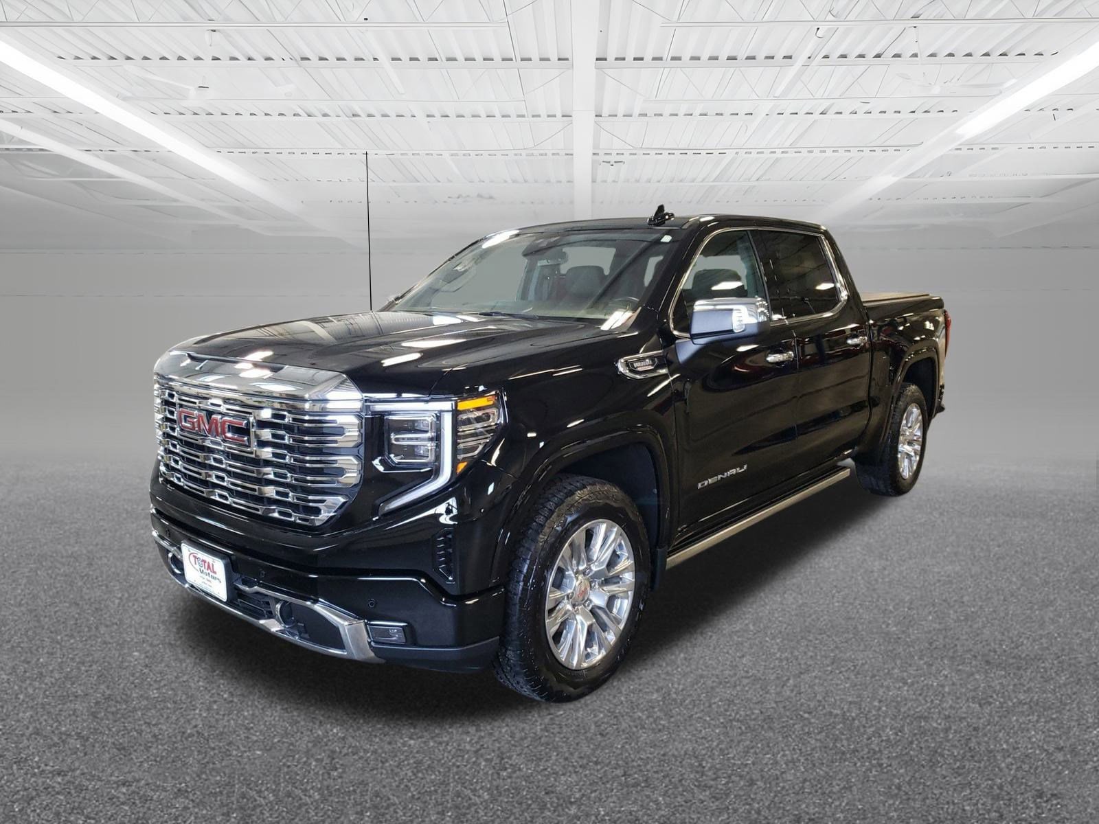 Used 2023 GMC Sierra 1500 Denali Denali with VIN 3GTUUGE81PG323685 for sale in Le Mars, IA