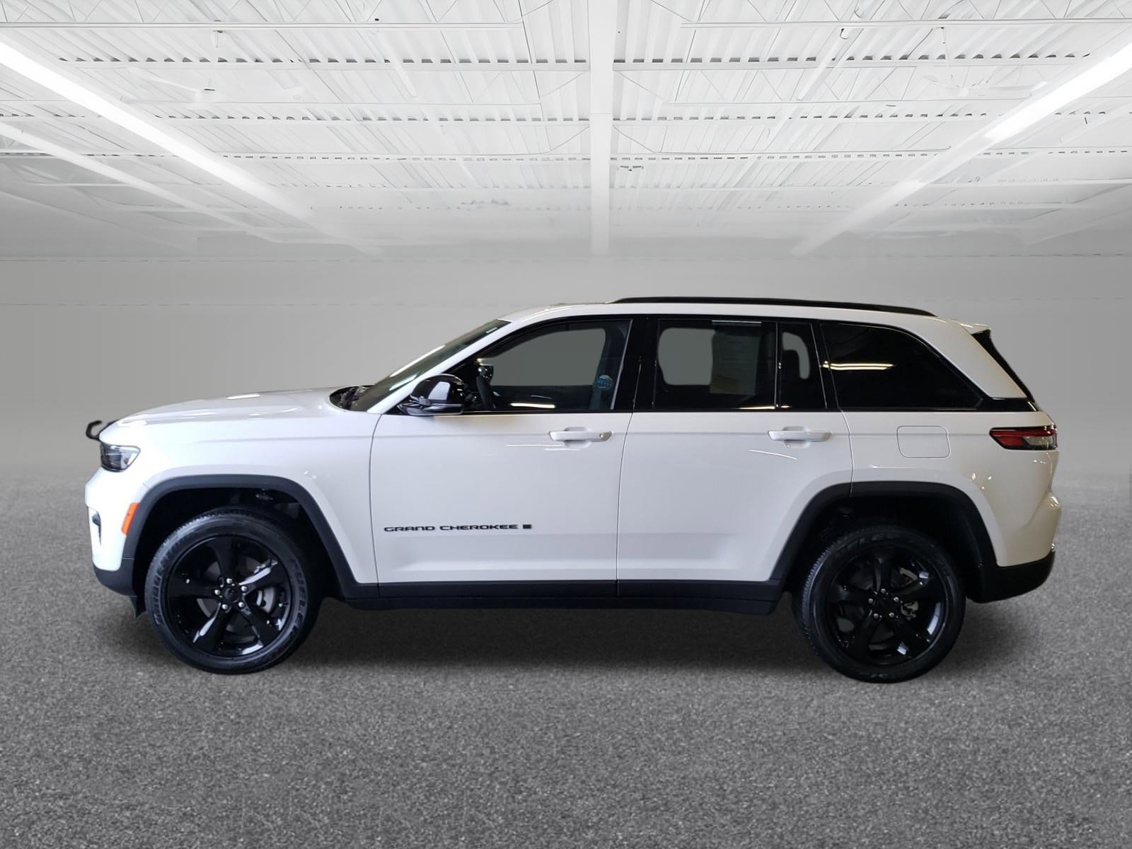 2023 Jeep Grand Cherokee Altitude